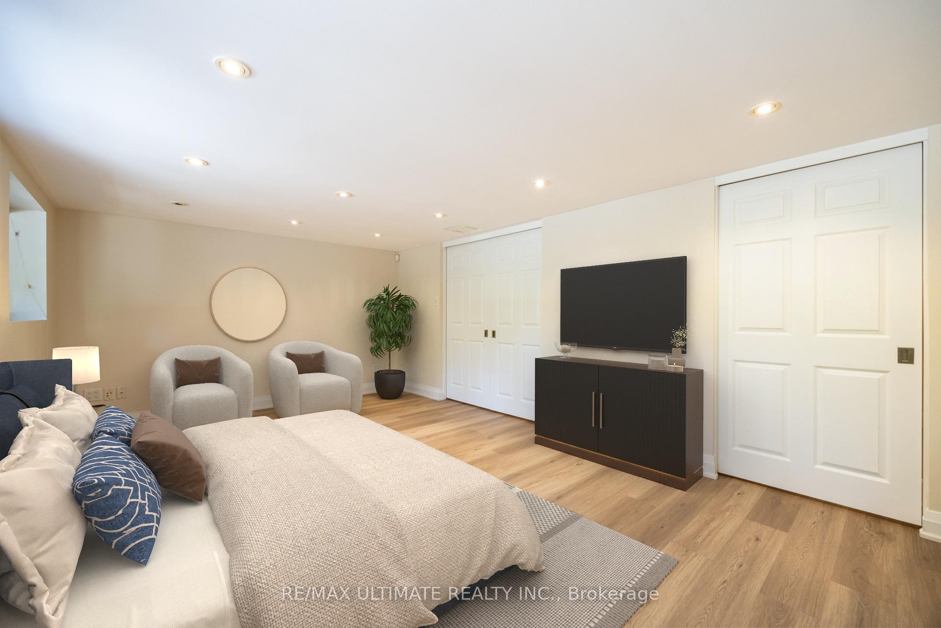 Photo 43 of 18 Rolph Road, Toronto, Leaside — HOMEH