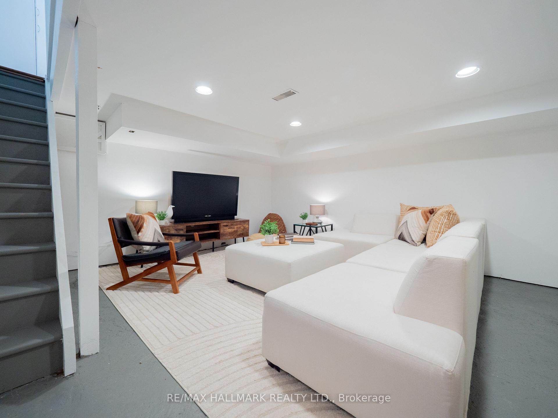 Photo 37 of 115 Victor Avenue, Toronto, North Riverdale — HOMEH