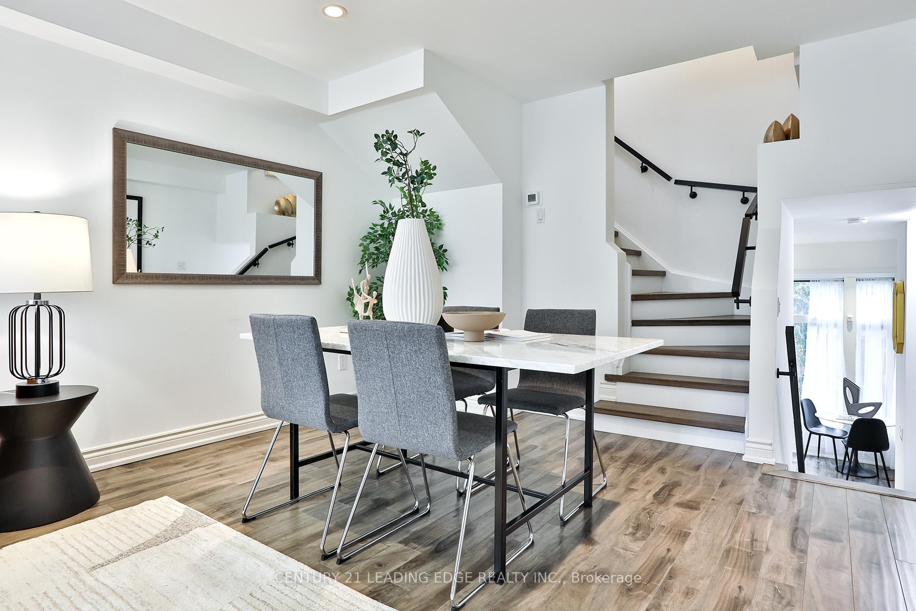 Photo 11 of 198 B Moore Avenue, Toronto, Rosedale-Moore Park — HOMEH