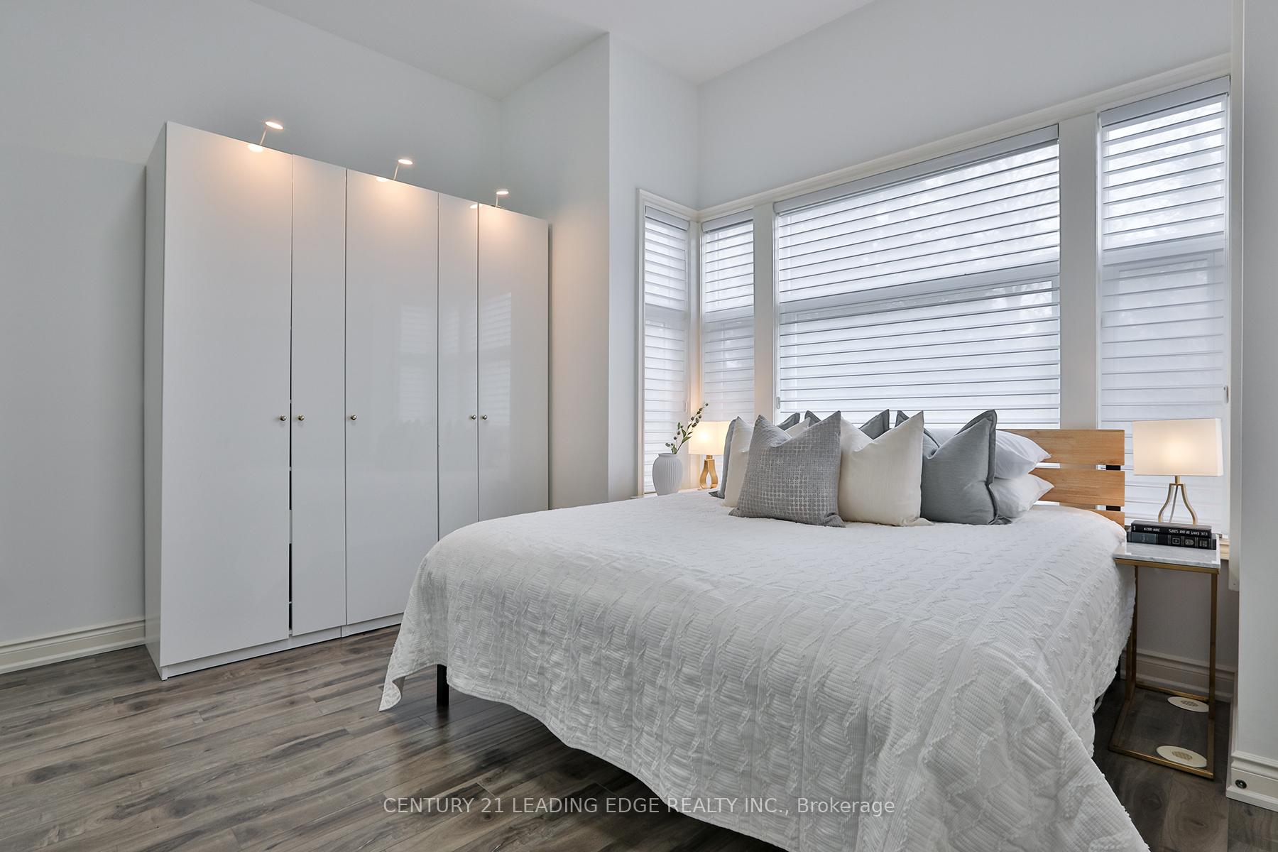 Photo 18 of 198 B Moore Avenue, Toronto, Rosedale-Moore Park — HOMEH