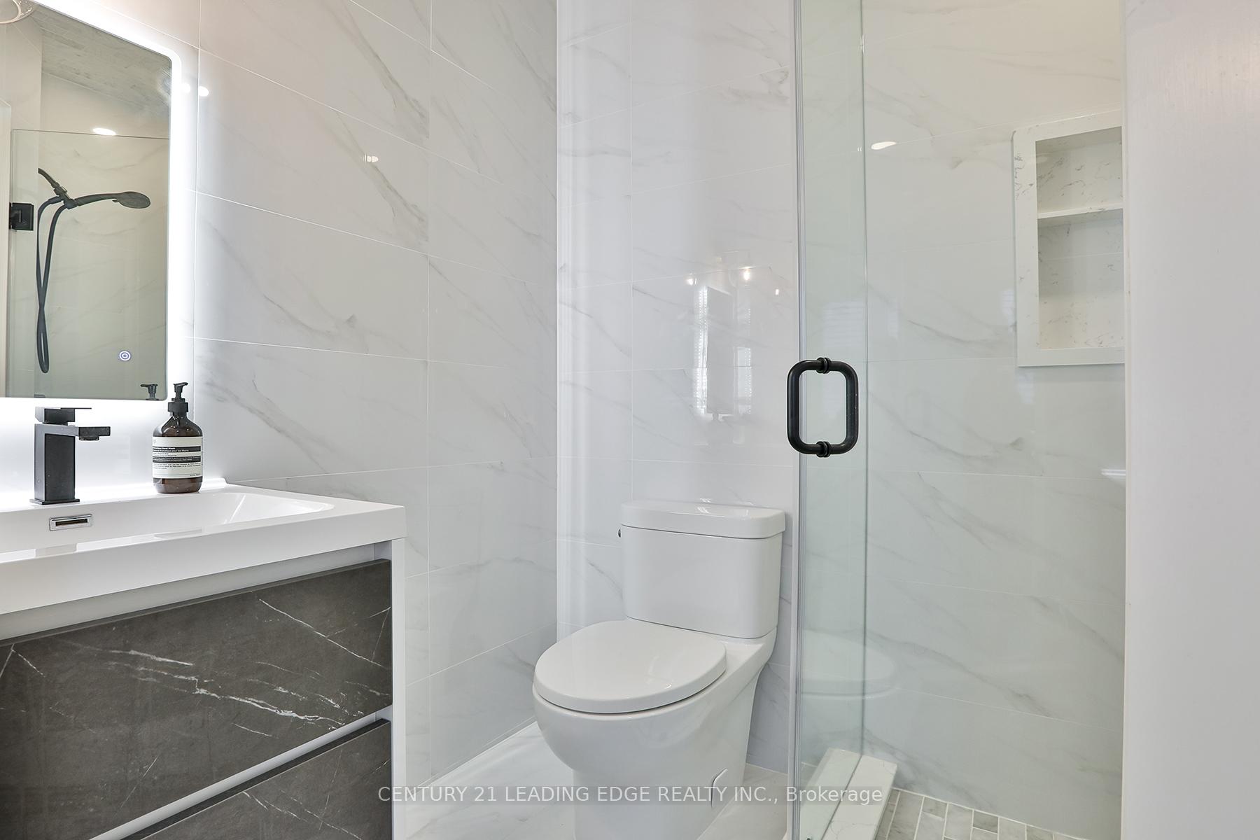 Photo 20 of 198 B Moore Avenue, Toronto, Rosedale-Moore Park — HOMEH