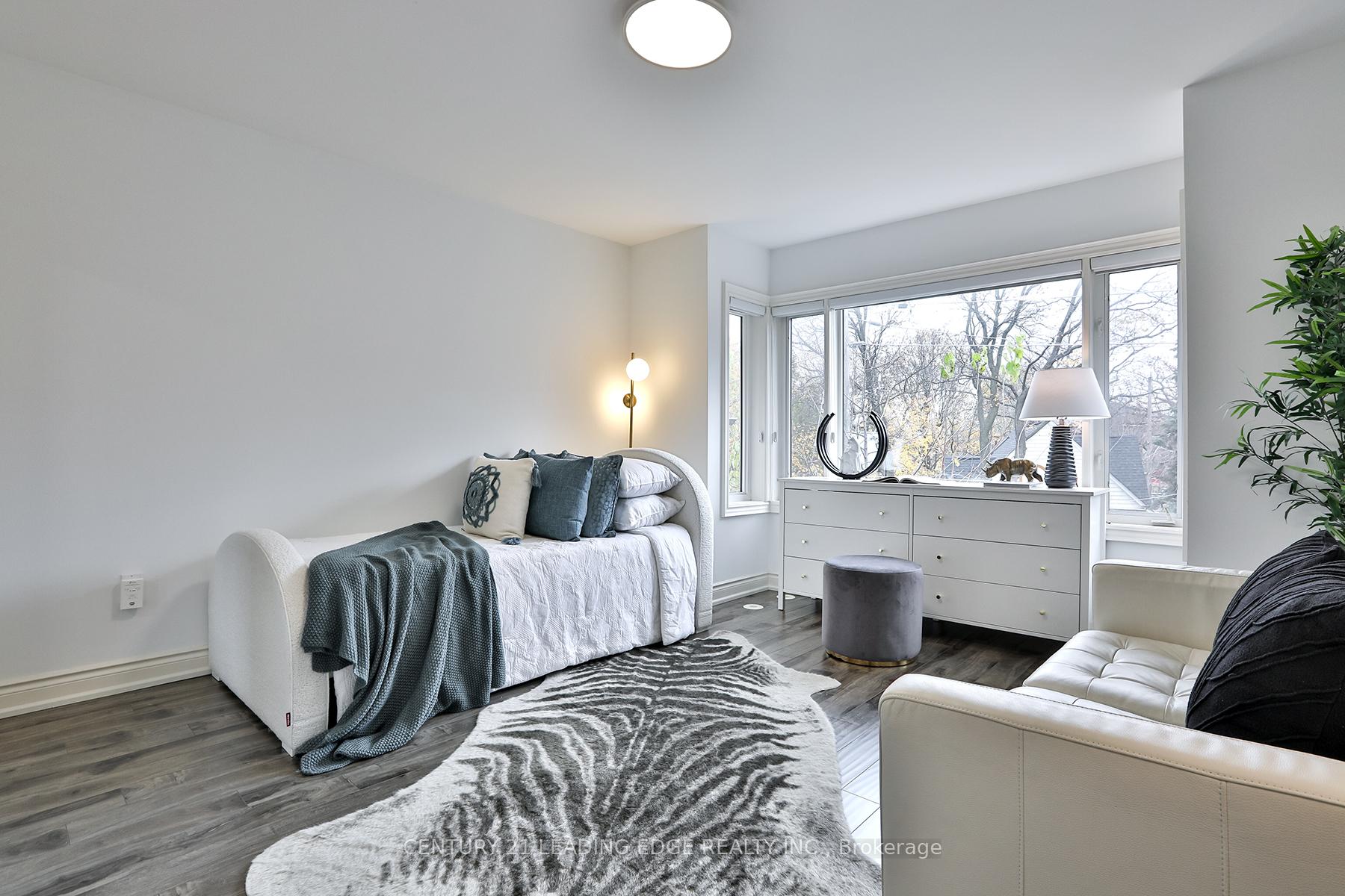 Photo 21 of 198 B Moore Avenue, Toronto, Rosedale-Moore Park — HOMEH