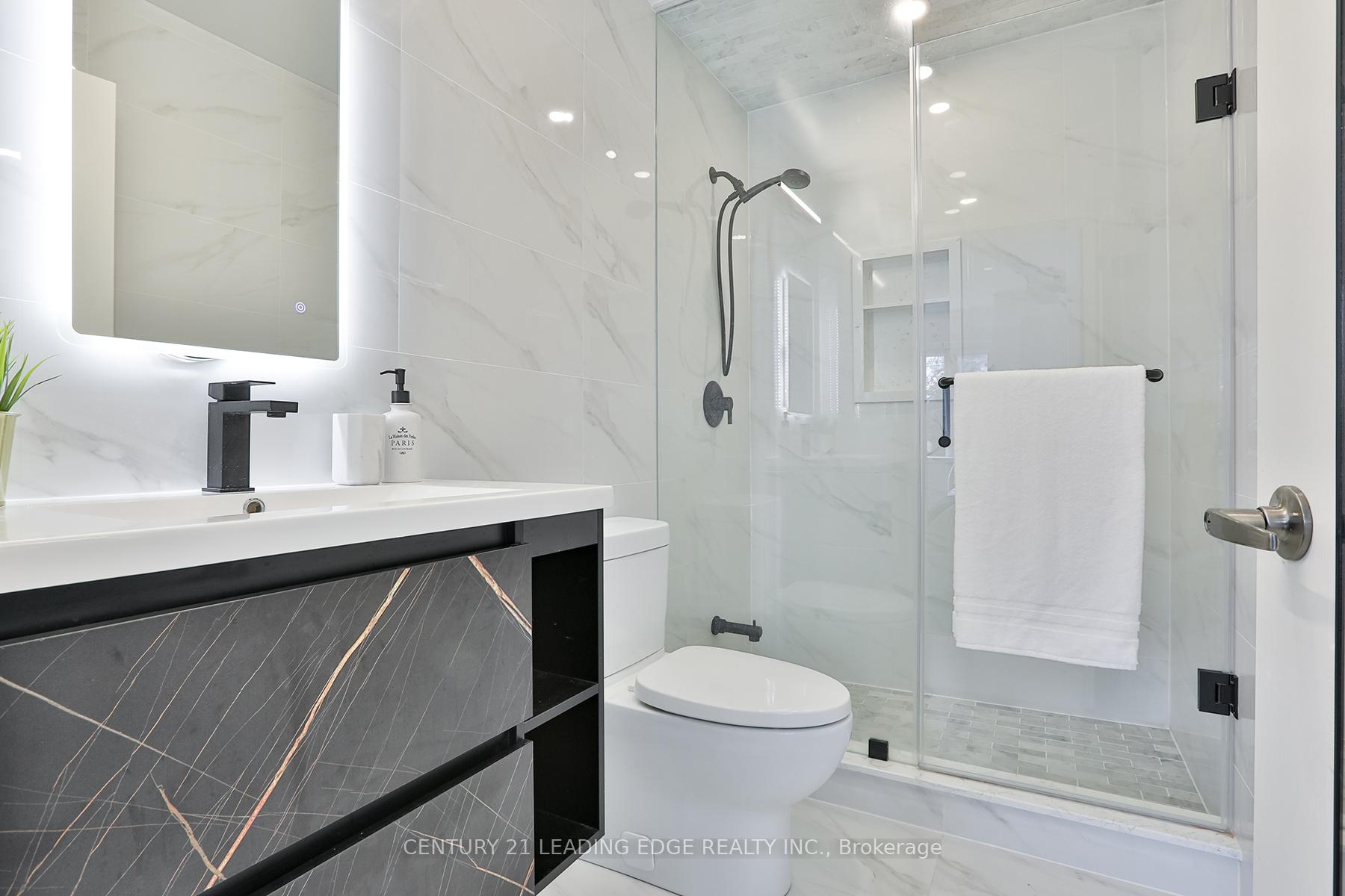 Photo 23 of 198 B Moore Avenue, Toronto, Rosedale-Moore Park — HOMEH
