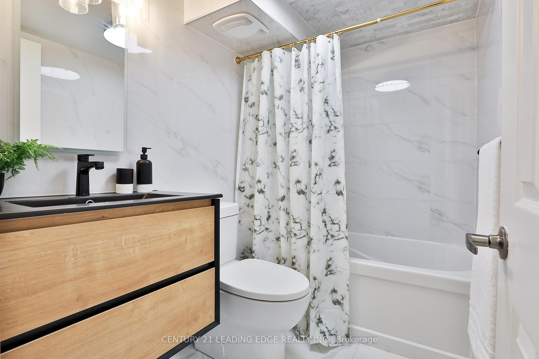 Photo 26 of 198 B Moore Avenue, Toronto, Rosedale-Moore Park — HOMEH