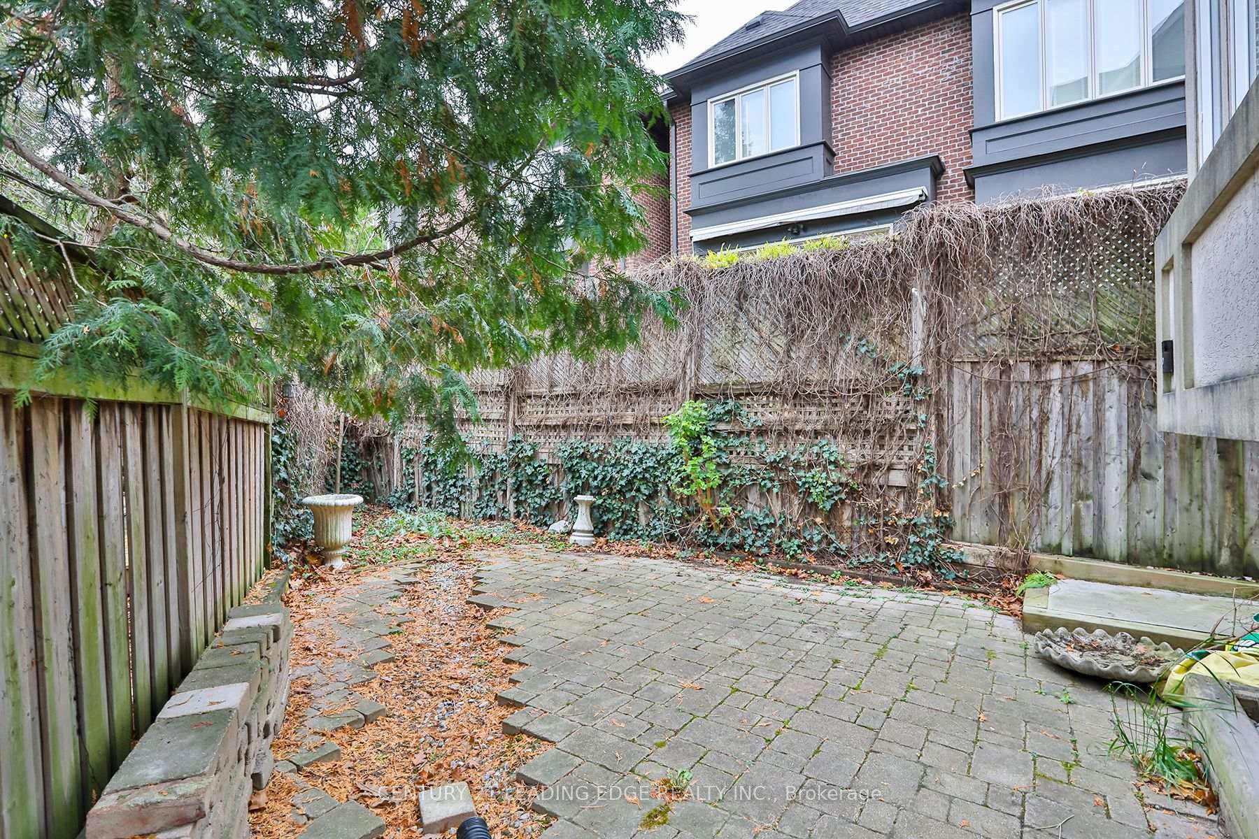 Photo 30 of 198 B Moore Avenue, Toronto, Rosedale-Moore Park — HOMEH