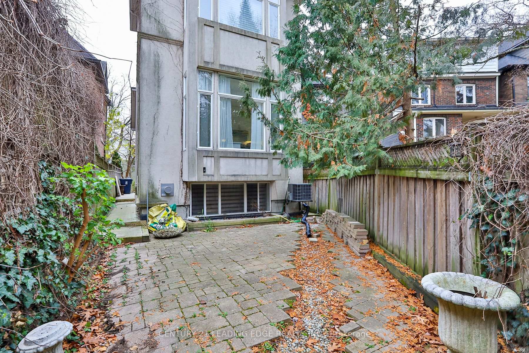 Photo 31 of 198 B Moore Avenue, Toronto, Rosedale-Moore Park — HOMEH