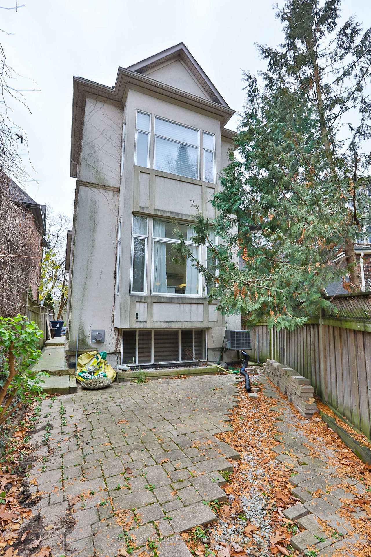 Photo 32 of 198 B Moore Avenue, Toronto, Rosedale-Moore Park — HOMEH