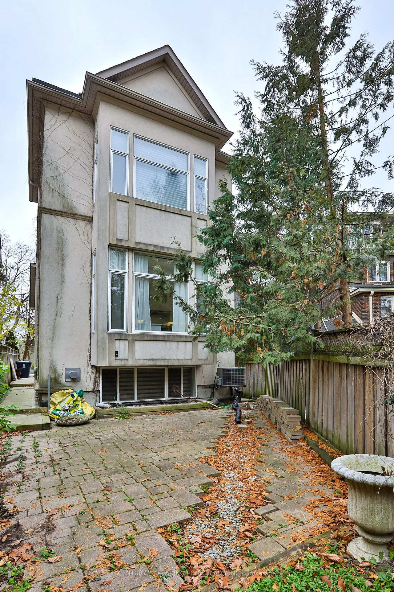 Photo 34 of 198 B Moore Avenue, Toronto, Rosedale-Moore Park — HOMEH