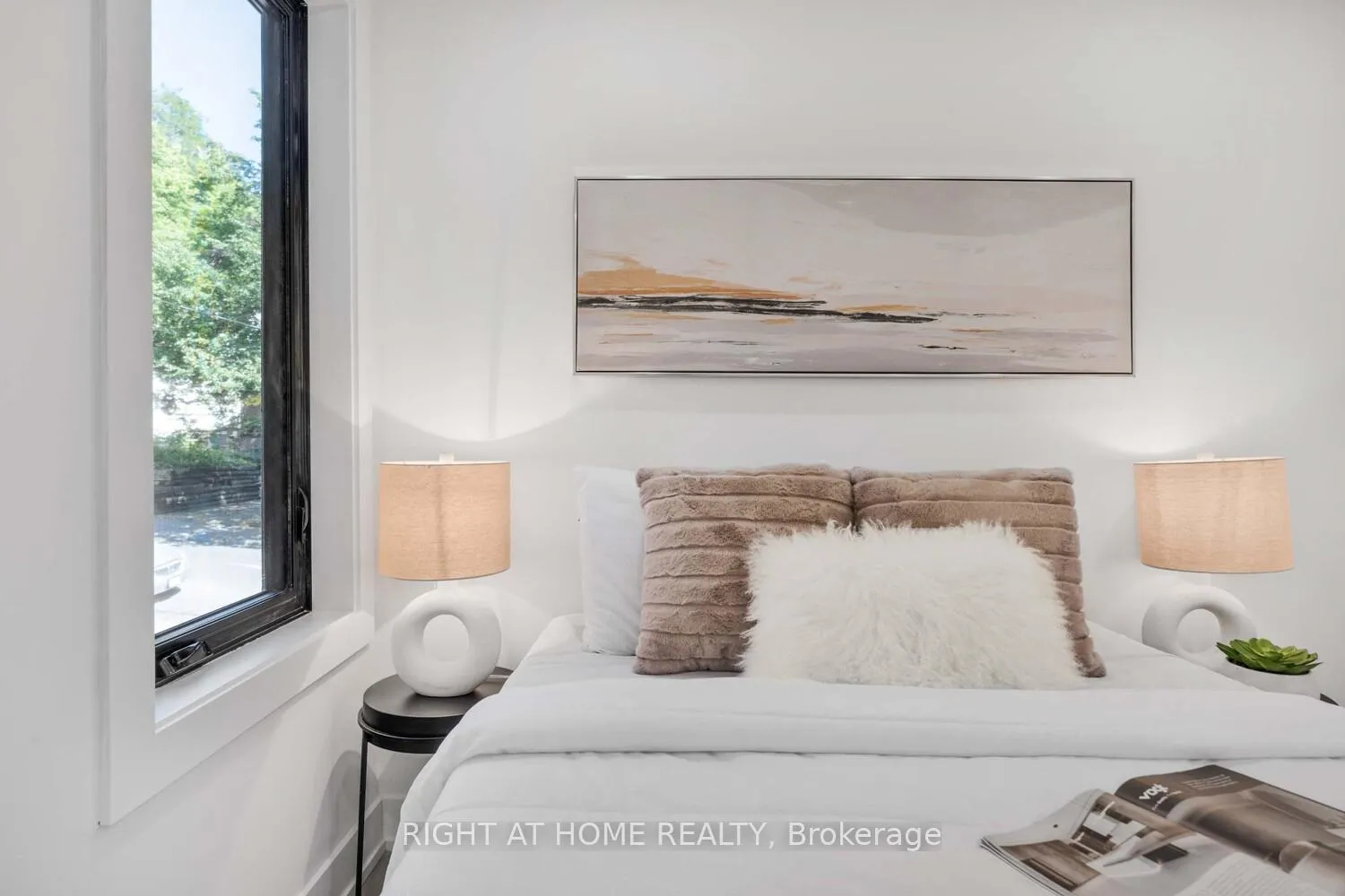 Photo 24 of 324 Lee Avenue, Toronto, The Beaches — HOMEH