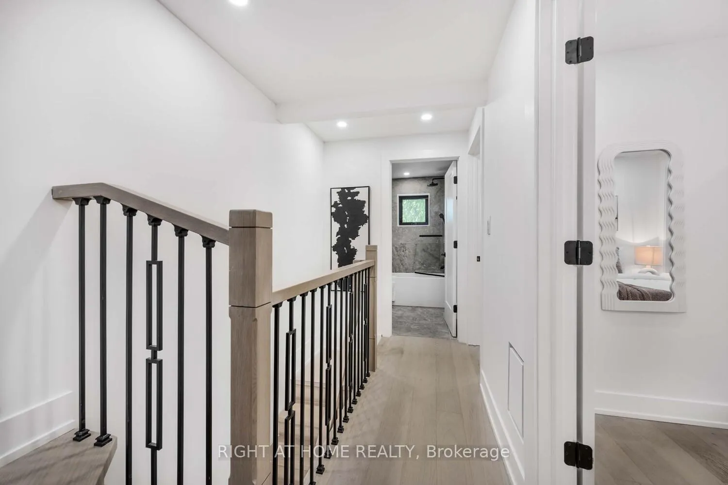 Photo 32 of 324 Lee Avenue, Toronto, The Beaches — HOMEH