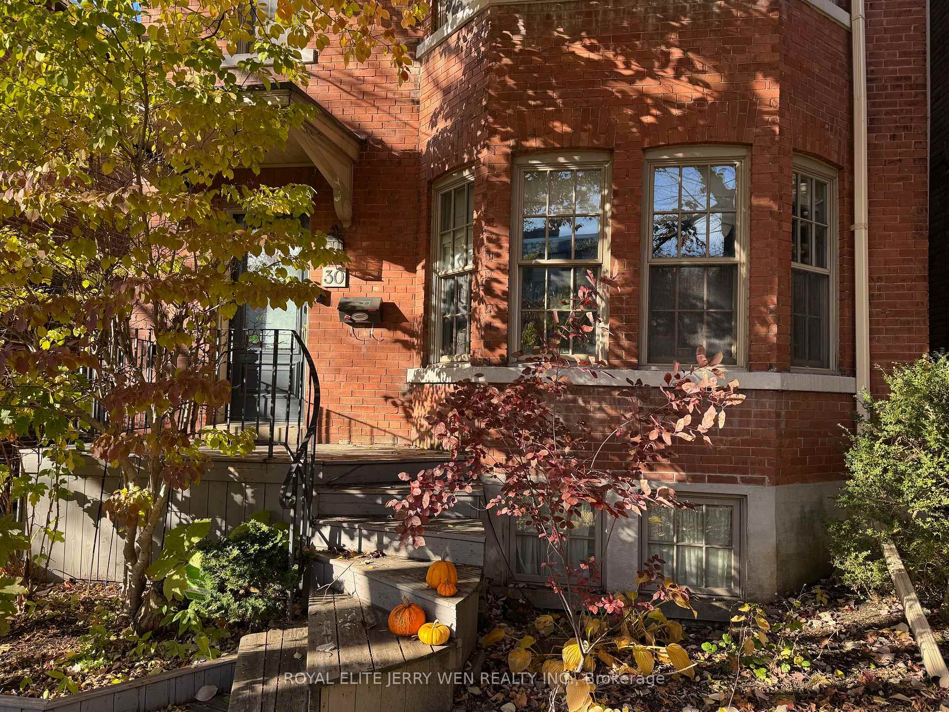 Photo 1 of 30 Belsize Drive, Toronto, Mount Pleasant West — HOMEH