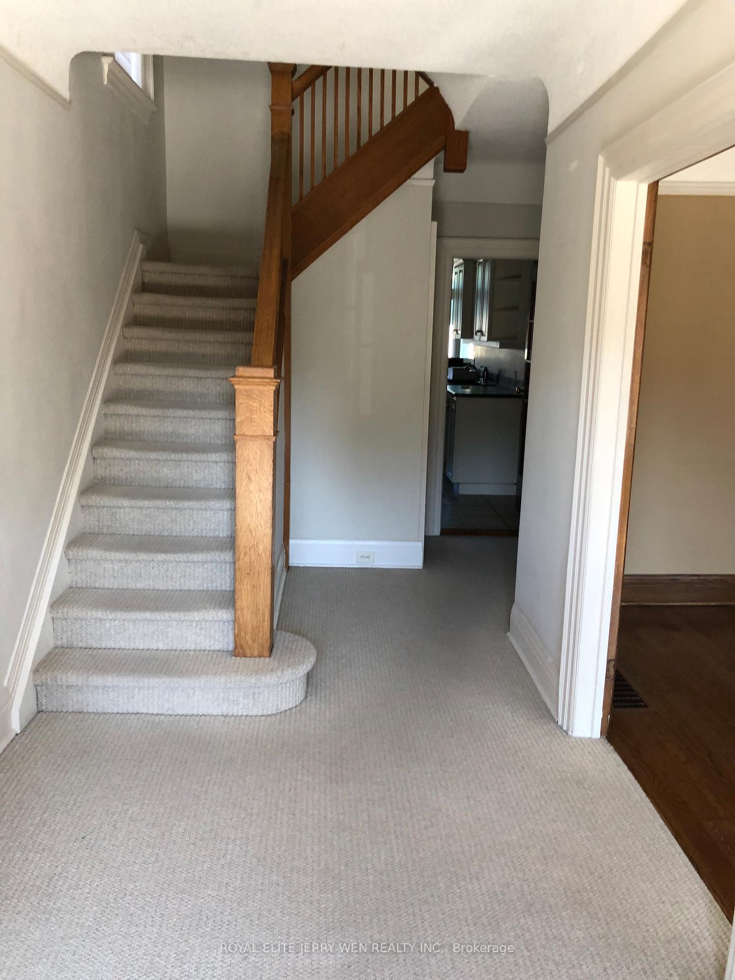 Photo 7 of 30 Belsize Drive, Toronto, Mount Pleasant West — HOMEH