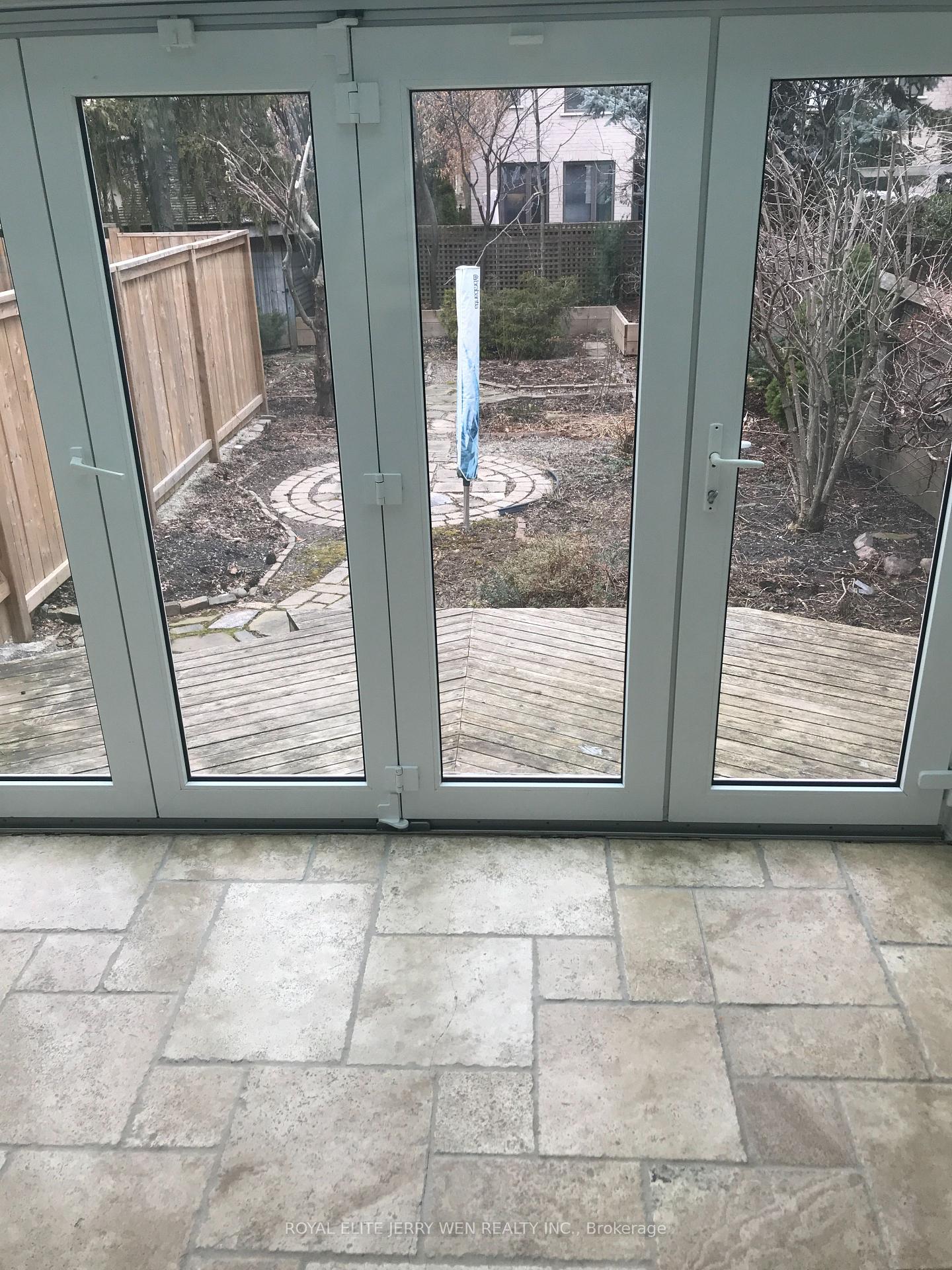 Photo 8 of 30 Belsize Drive, Toronto, Mount Pleasant West — HOMEH