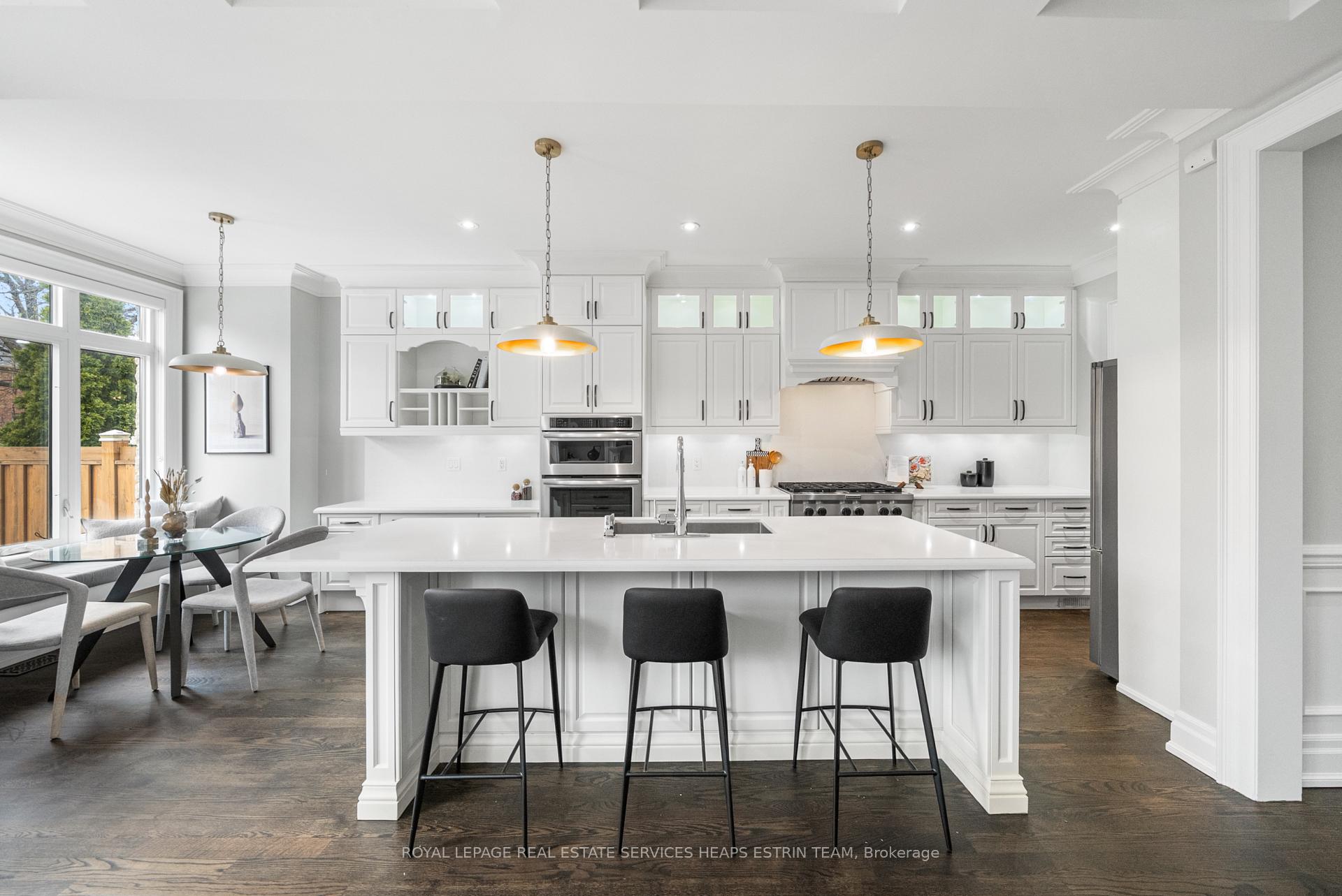 Photo 12 of 332 Sutherland Drive, Toronto, Leaside — HOMEH