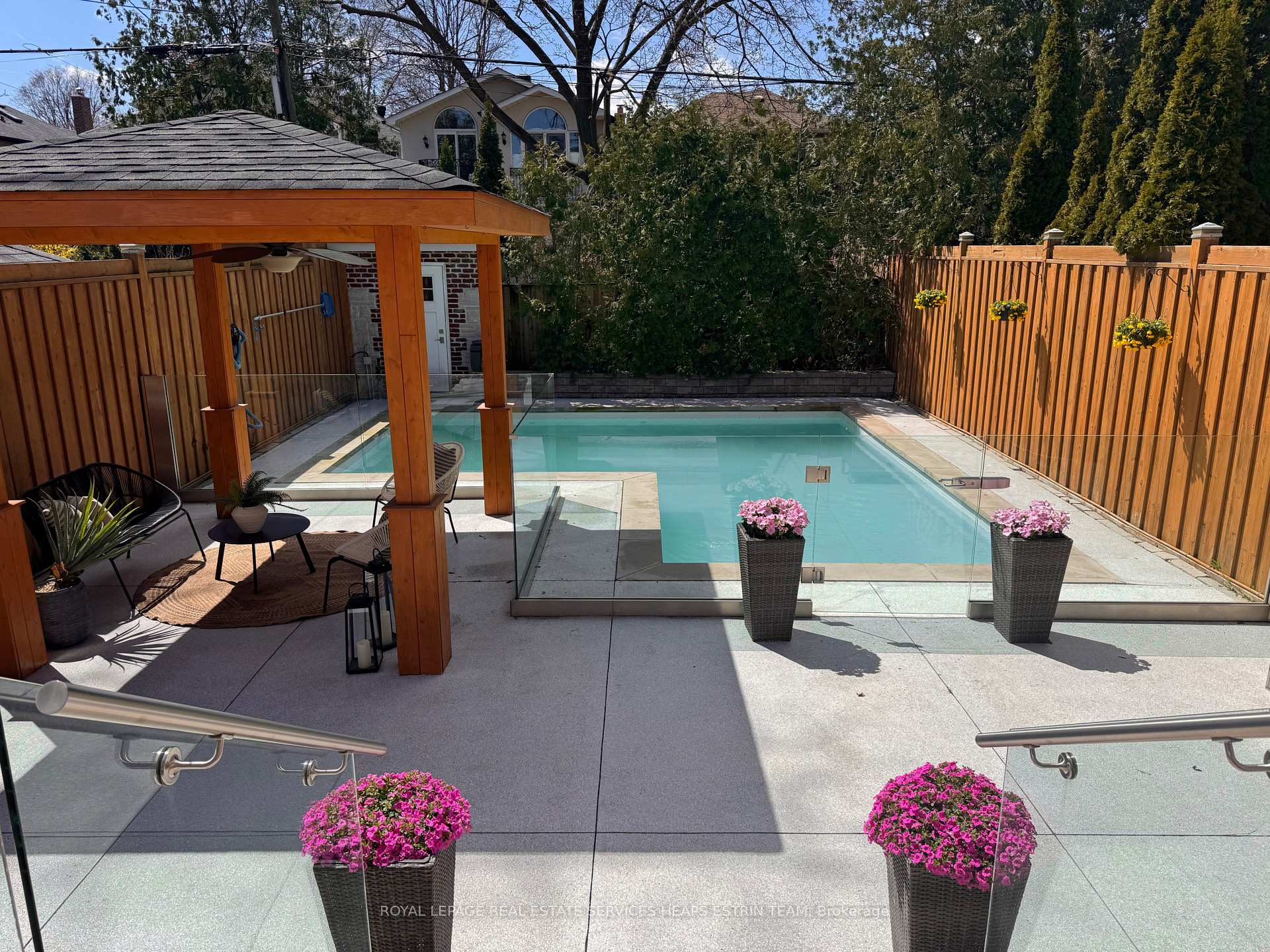 Photo 39 of 332 Sutherland Drive, Toronto, Leaside — HOMEH