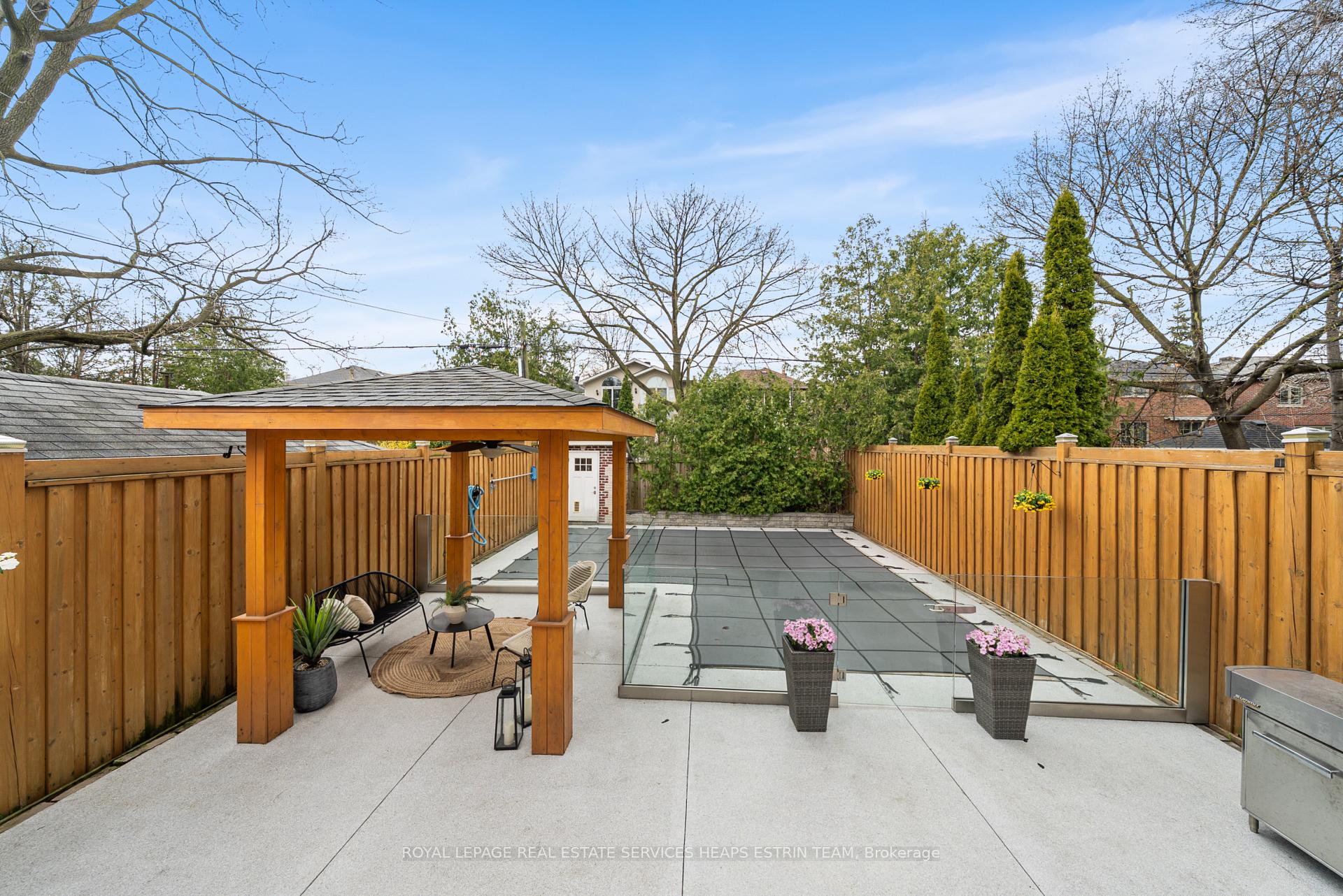 Photo 40 of 332 Sutherland Drive, Toronto, Leaside — HOMEH