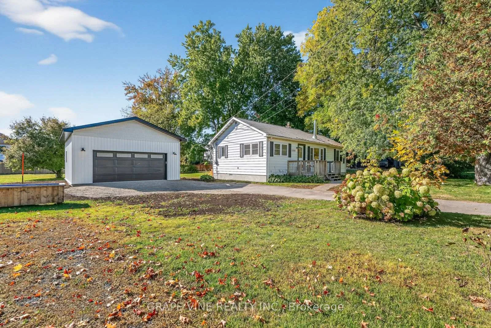 Front of 2680 River Road