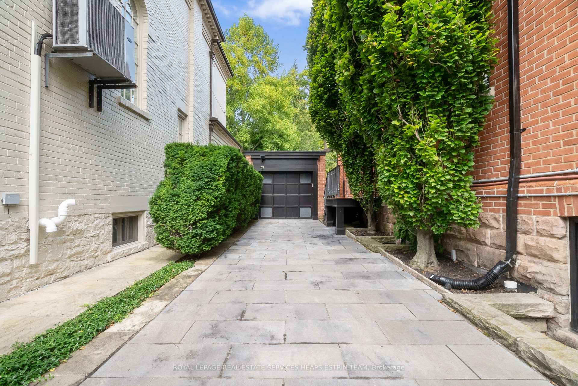 Photo 40 of 88 Binscarth Road, Toronto, Rosedale-Moore Park — HOMEH