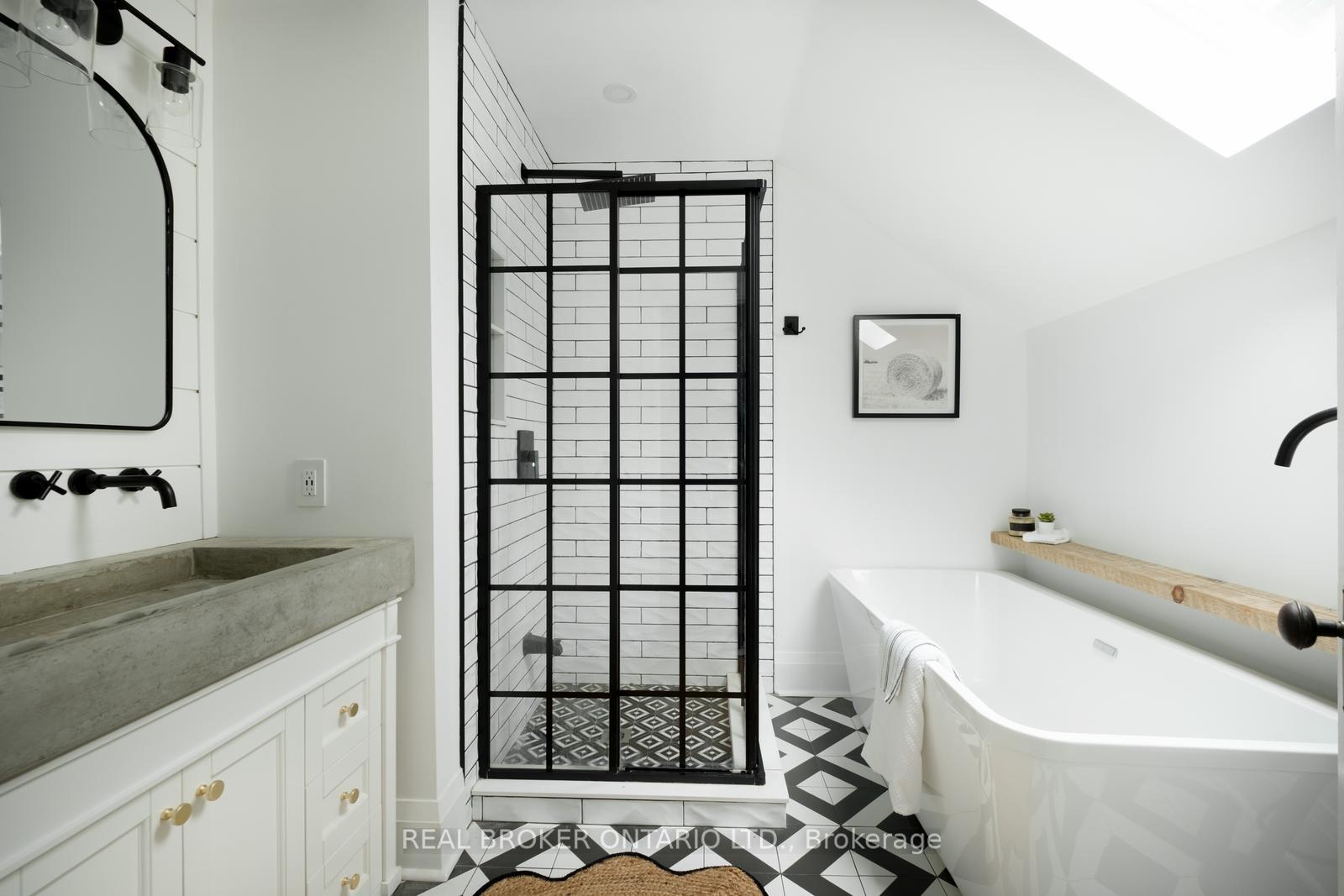 Photo 27 of 21 Stephenson Avenue, Toronto, East End-Danforth — HOMEH