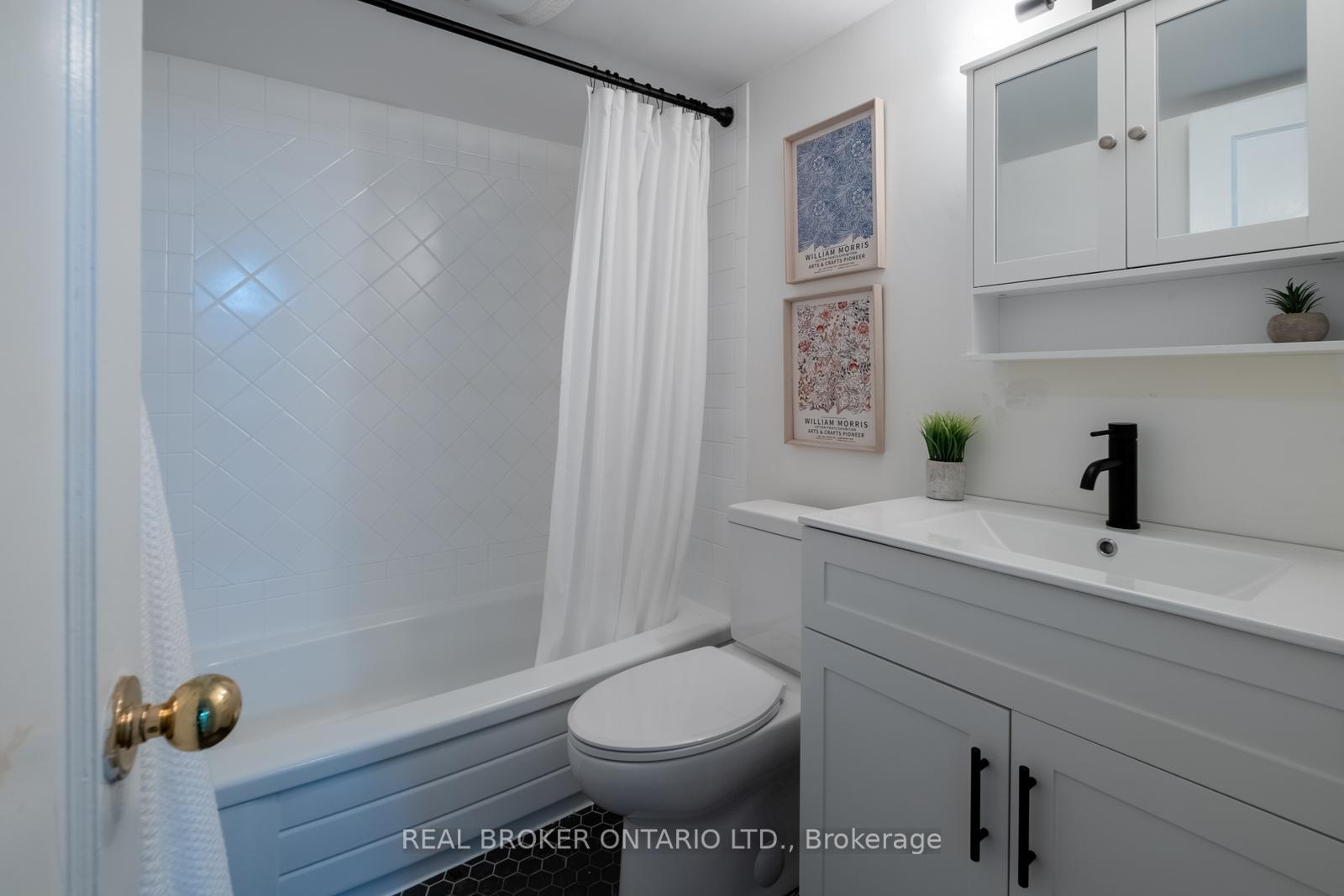 Photo 31 of 21 Stephenson Avenue, Toronto, East End-Danforth — HOMEH
