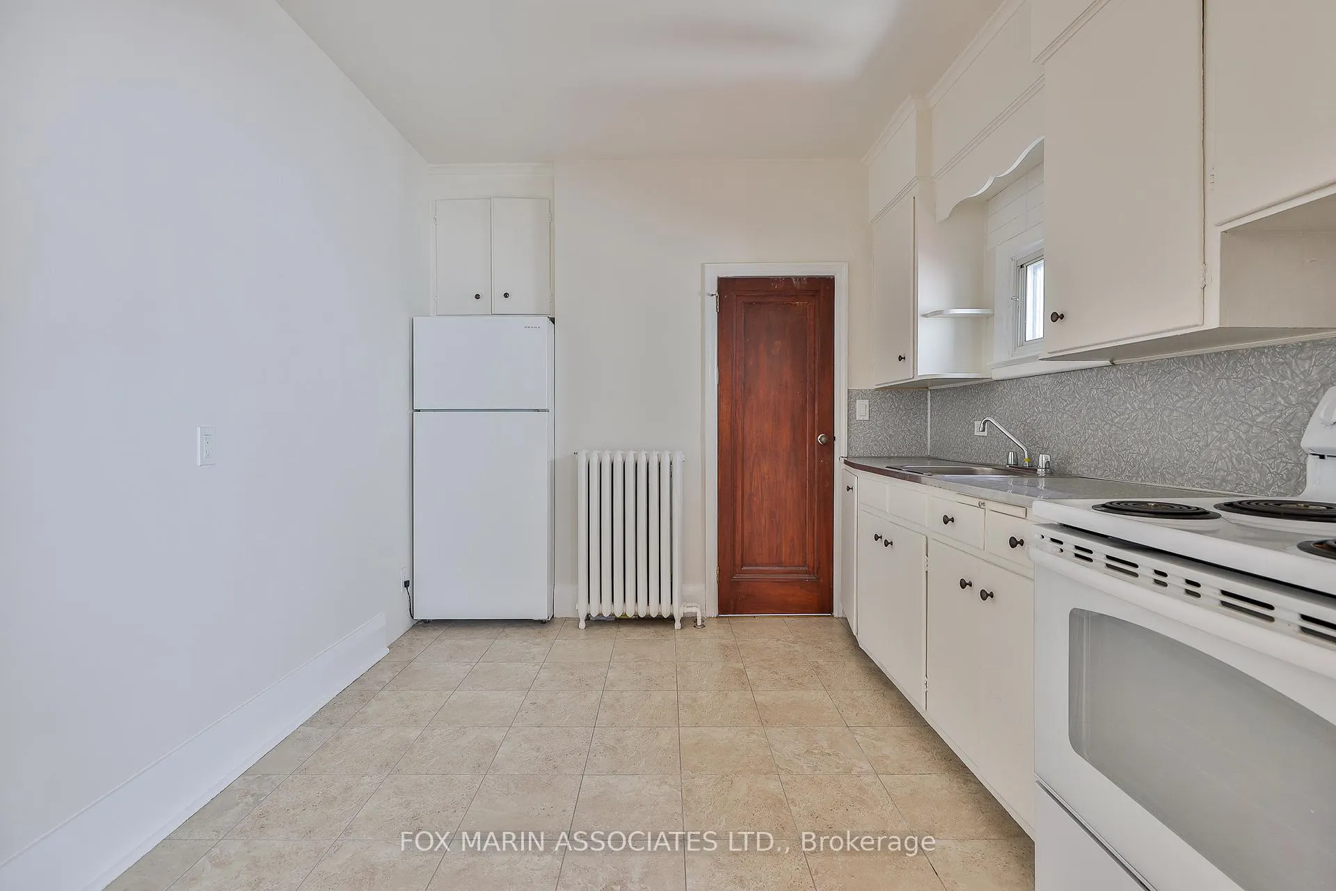Photo 8 of Unit 2, 1215 Woodbine Avenue, Toronto, Woodbine-Lumsden — HOMEH