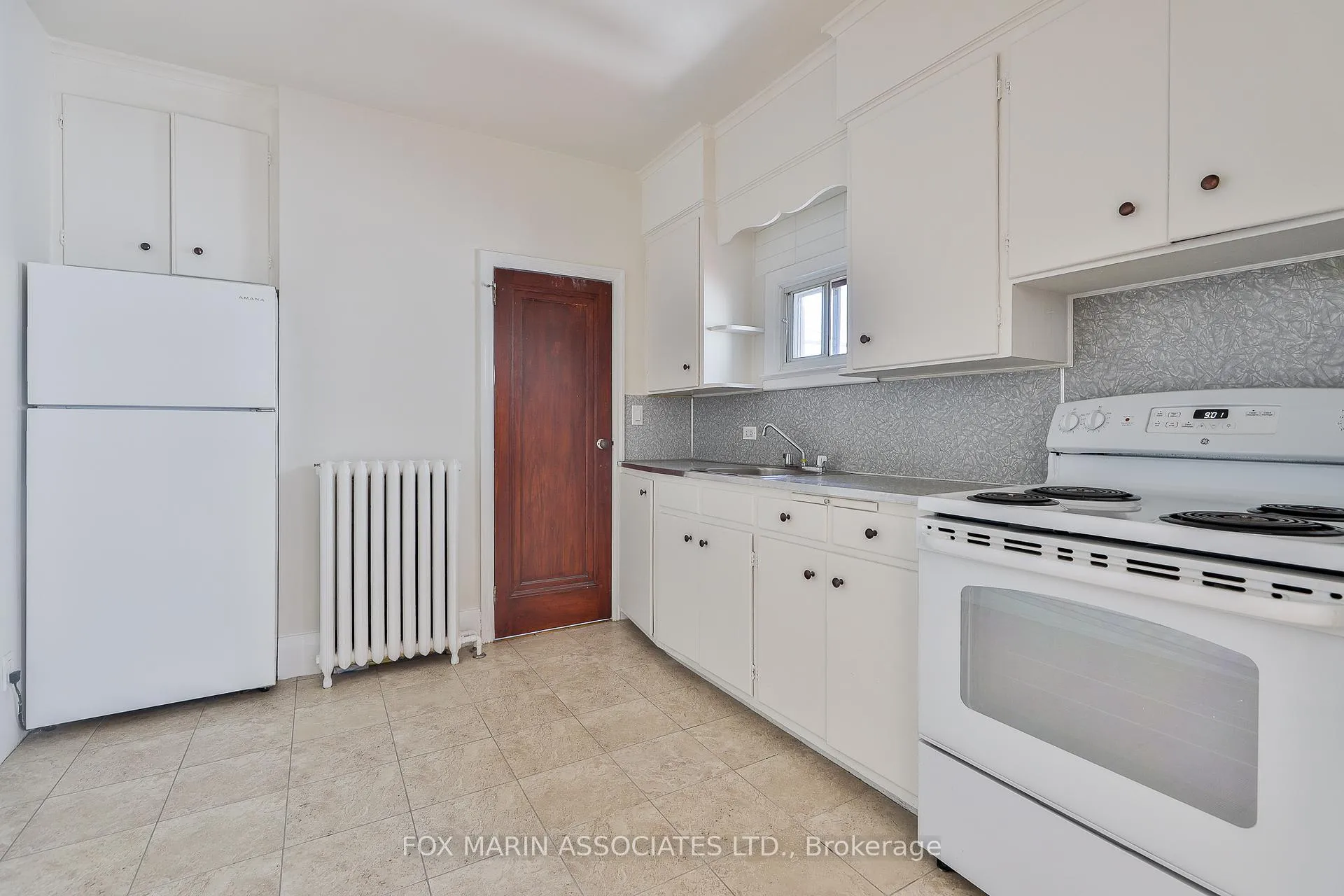 Photo 9 of Unit 2, 1215 Woodbine Avenue, Toronto, Woodbine-Lumsden — HOMEH