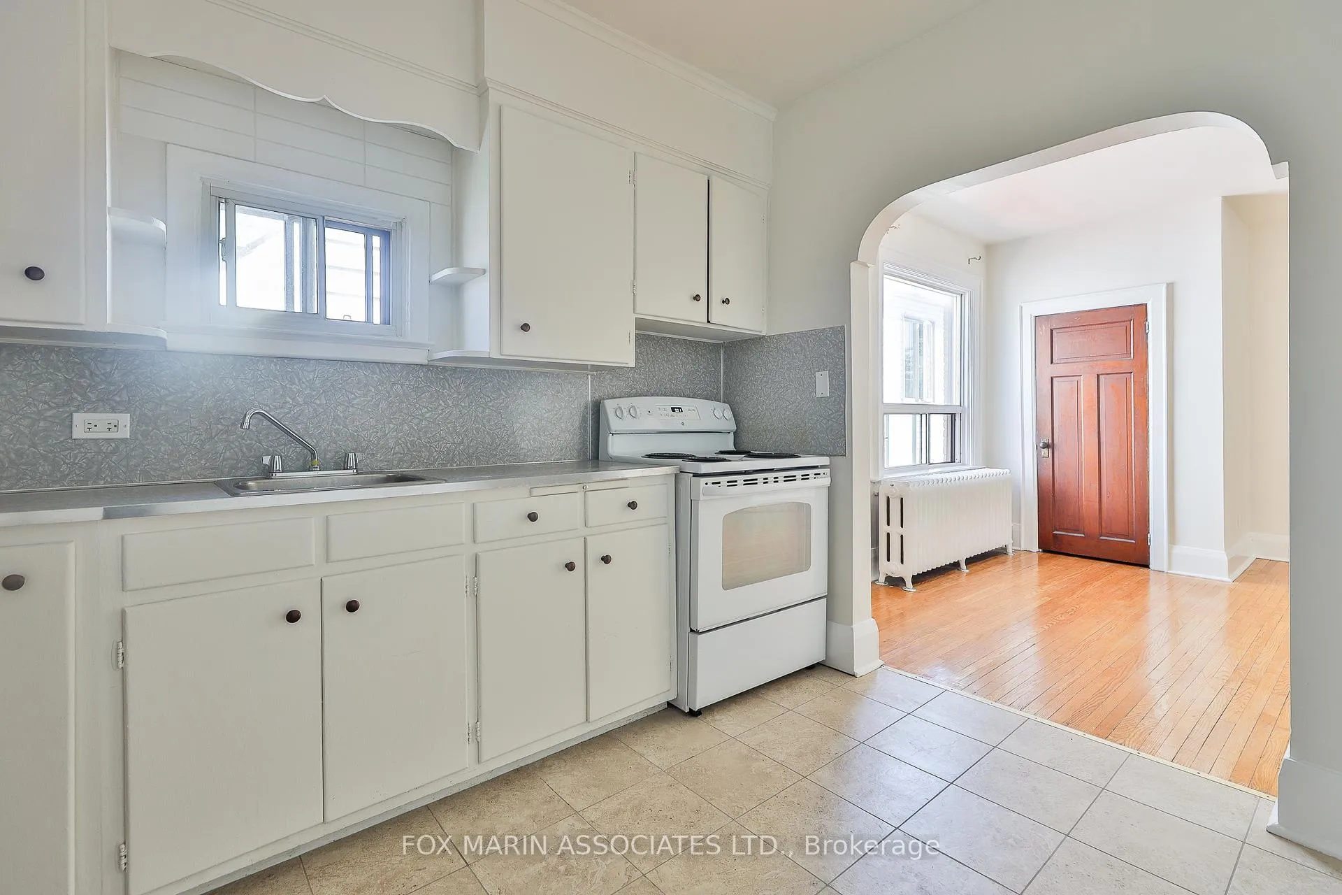Photo 10 of Unit 2, 1215 Woodbine Avenue, Toronto, Woodbine-Lumsden — HOMEH