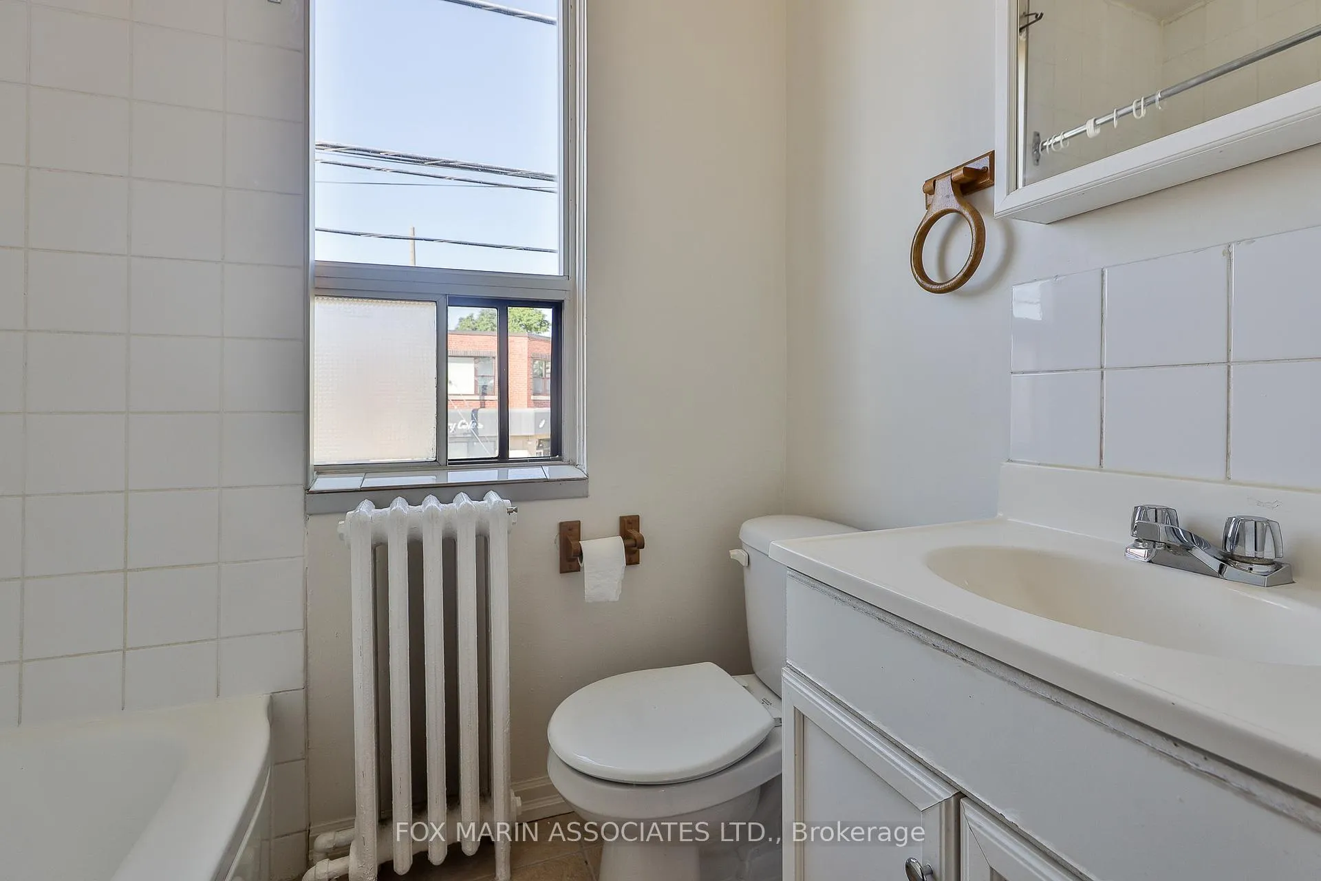 Photo 13 of Unit 2, 1215 Woodbine Avenue, Toronto, Woodbine-Lumsden — HOMEH