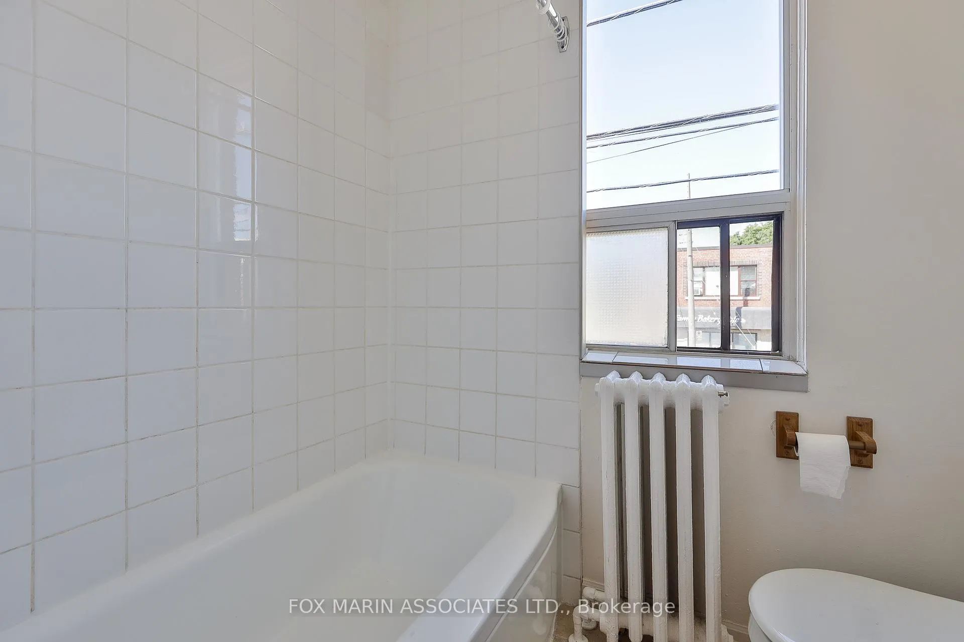 Photo 14 of Unit 2, 1215 Woodbine Avenue, Toronto, Woodbine-Lumsden — HOMEH