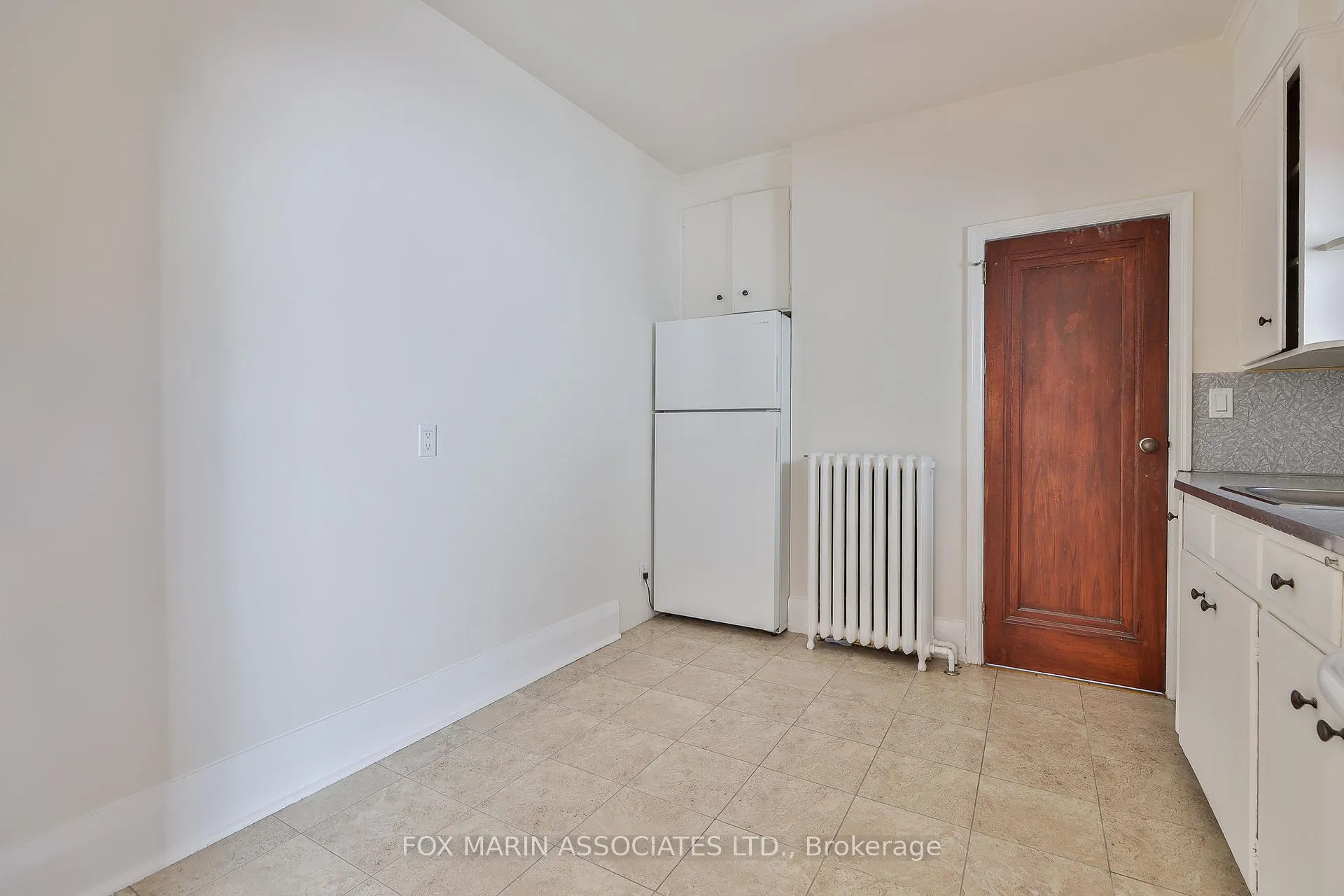 Photo 15 of Unit 2, 1215 Woodbine Avenue, Toronto, Woodbine-Lumsden — HOMEH