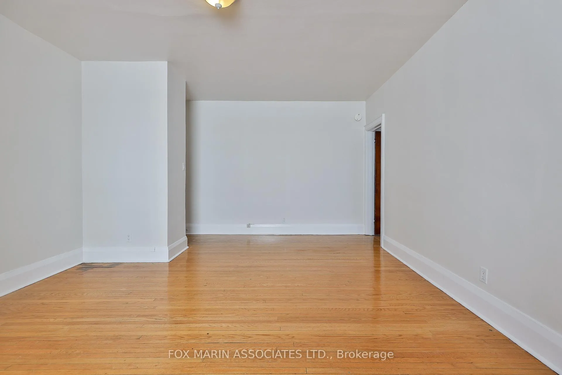 Photo 16 of Unit 2, 1215 Woodbine Avenue, Toronto, Woodbine-Lumsden — HOMEH