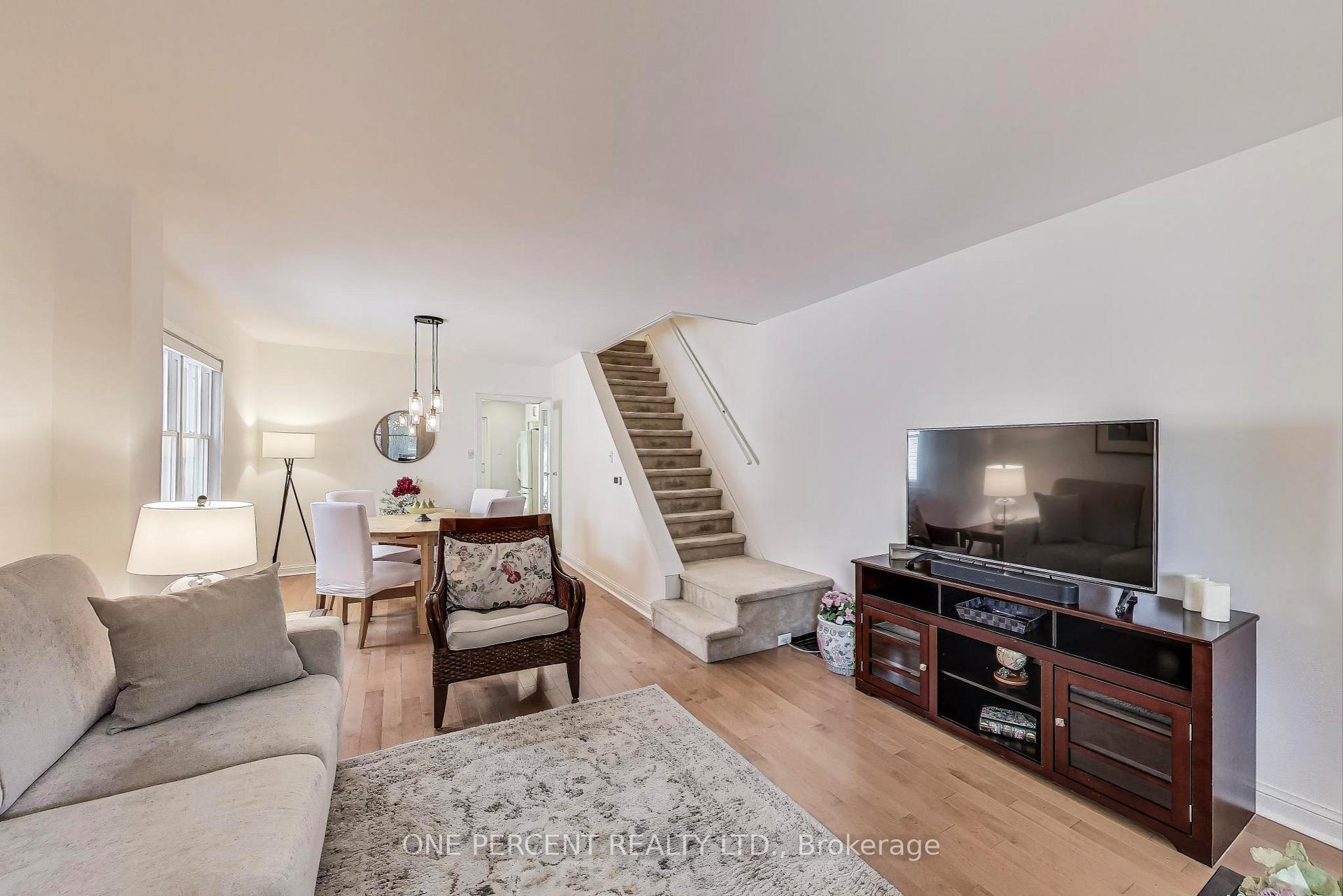 Photo 6 of 33 LeMay Road, Toronto, Mount Pleasant East — HOMEH