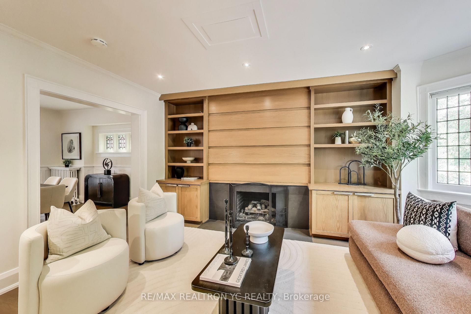 Photo 2 of 11 Donegall Drive, Toronto, Leaside — HOMEH