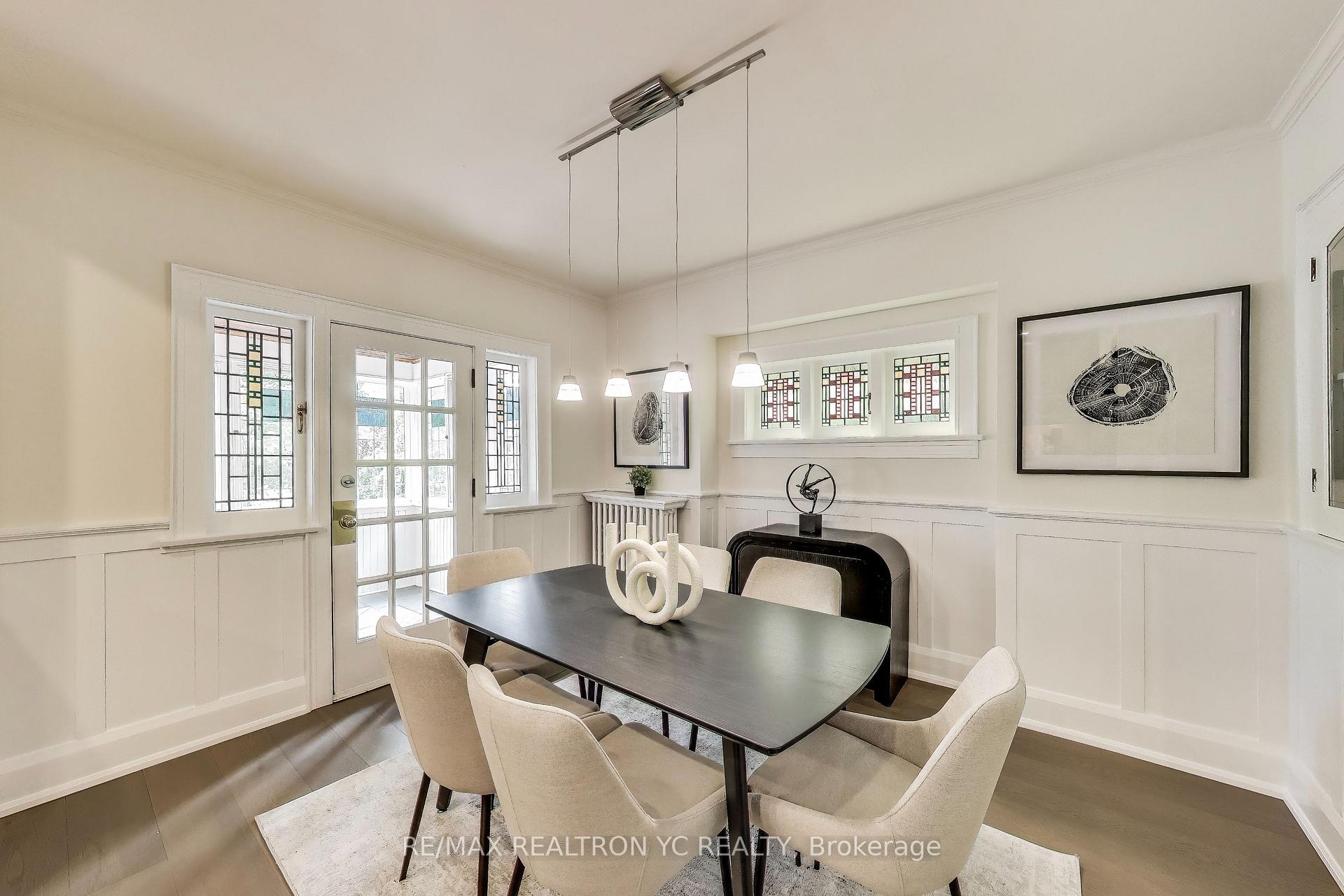Photo 5 of 11 Donegall Drive, Toronto, Leaside — HOMEH