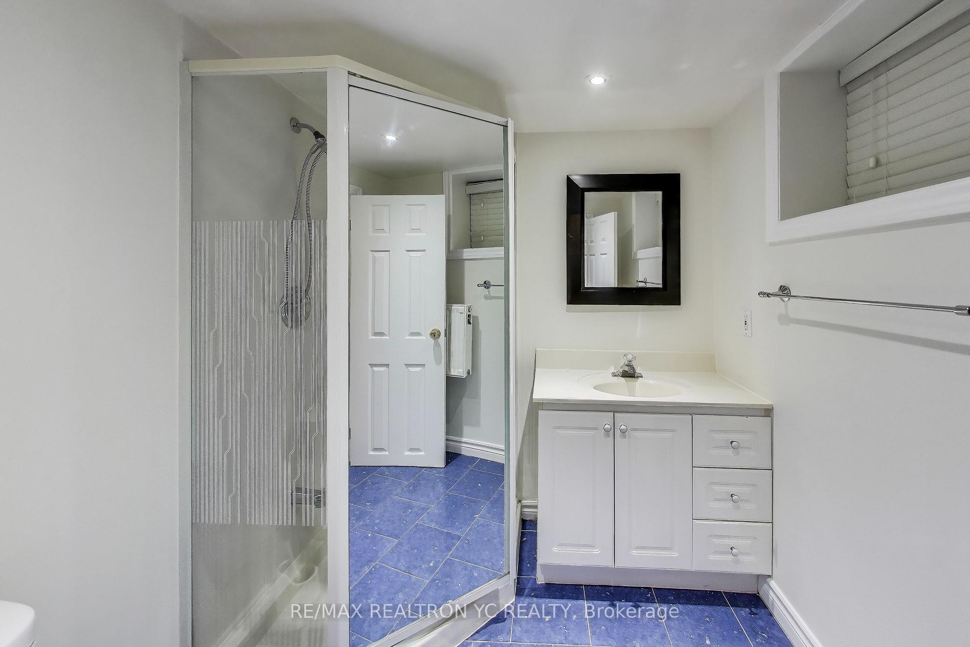 Photo 24 of 11 Donegall Drive, Toronto, Leaside — HOMEH