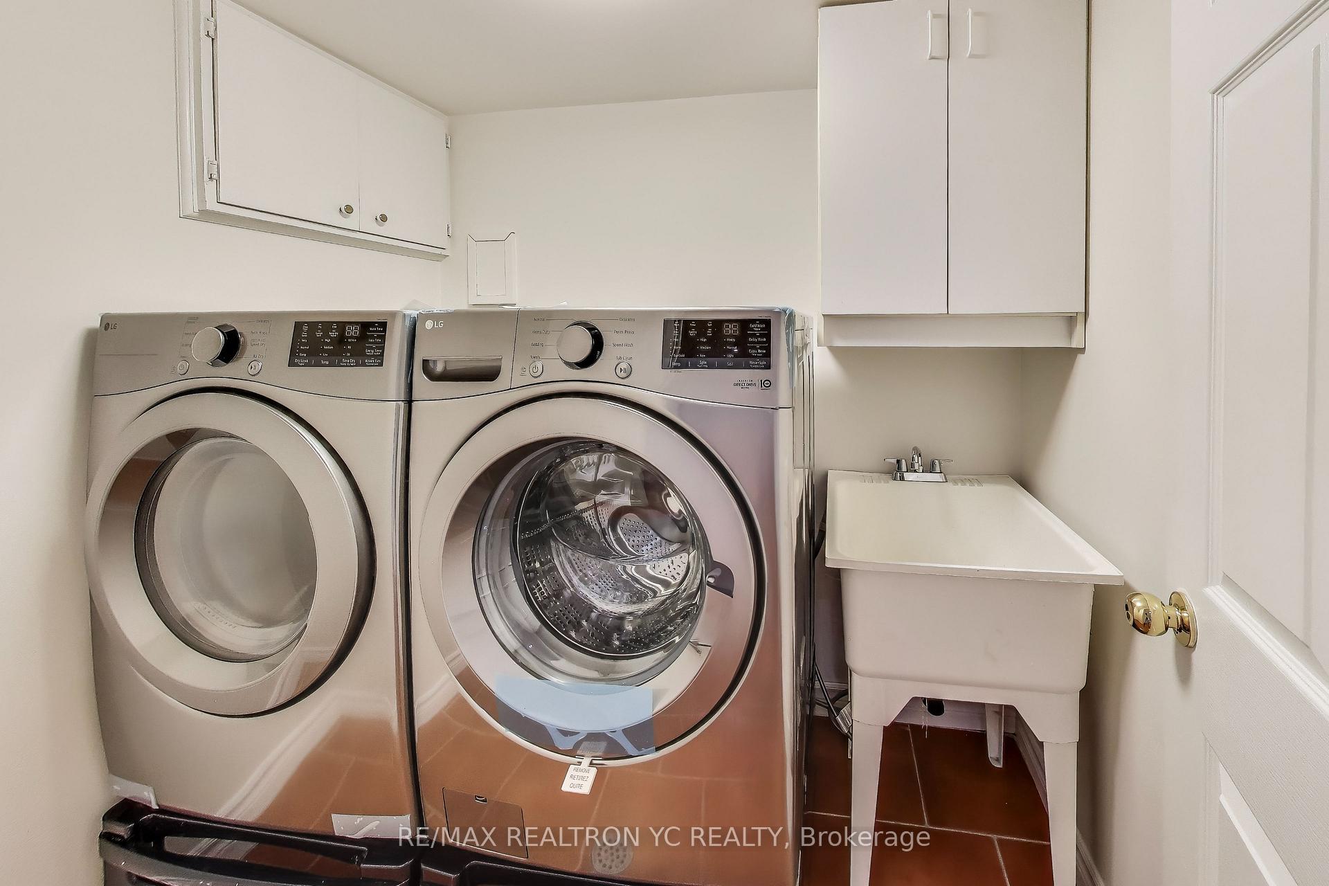 Photo 25 of 11 Donegall Drive, Toronto, Leaside — HOMEH