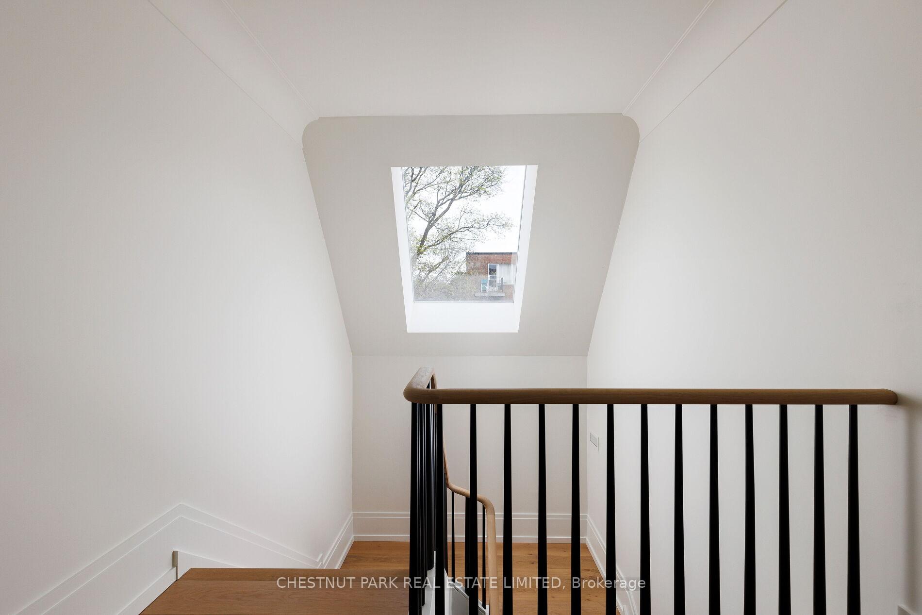 Photo 39 of 91 Inglewood Drive, Toronto, Rosedale-Moore Park — HOMEH