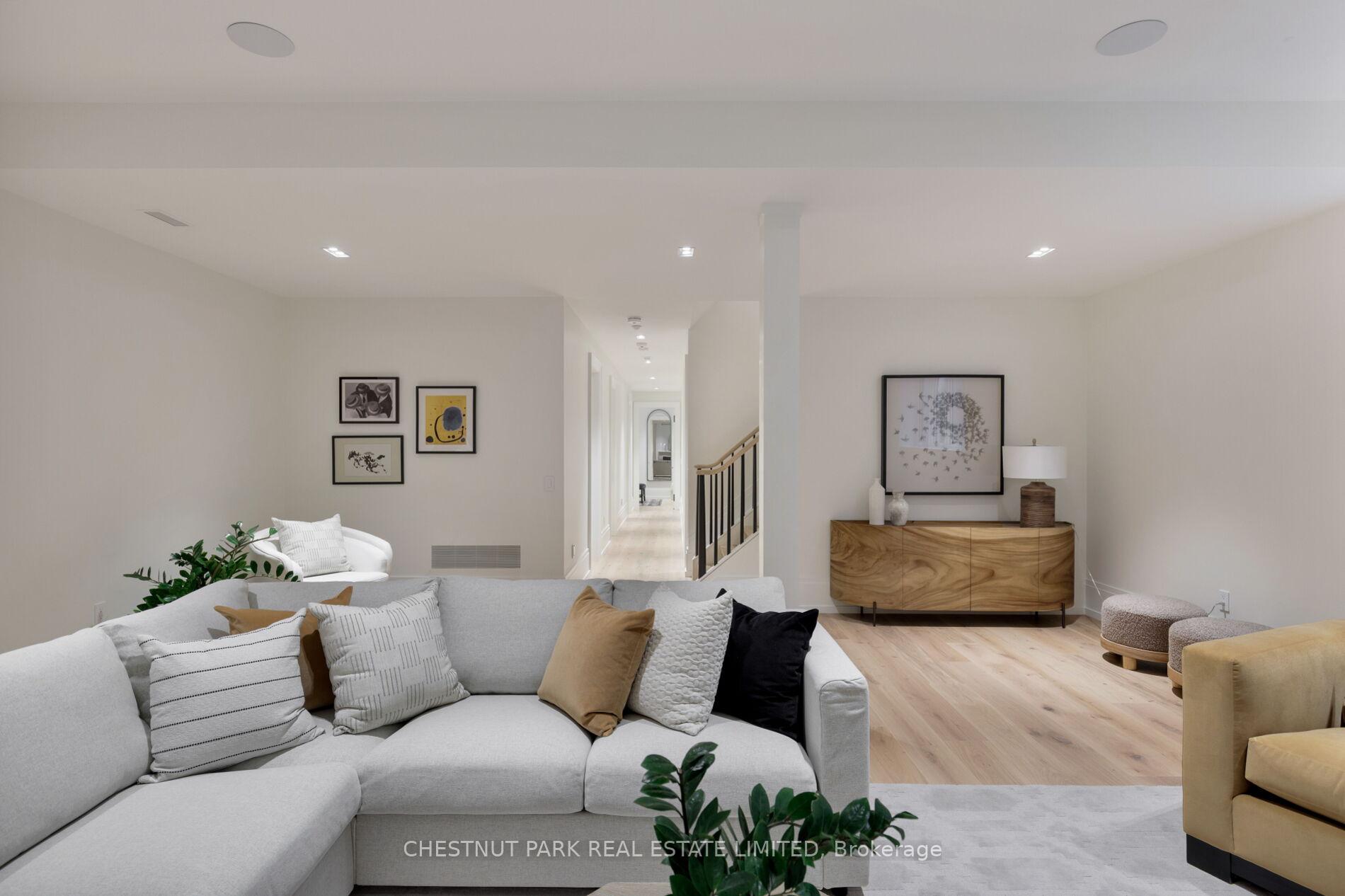 Photo 48 of 91 Inglewood Drive, Toronto, Rosedale-Moore Park — HOMEH