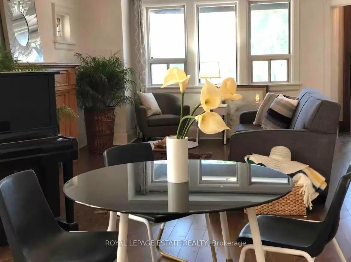 Photo 8 of Unit UPPER, 62 Scarboro Beach Boulevard, Toronto, The Beaches — HOMEH