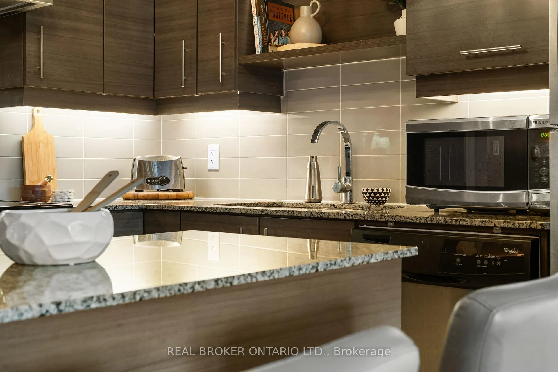 Photo 10 of Unit 301, 277 South Park Road, Markham, Commerce Valley — HOMEH