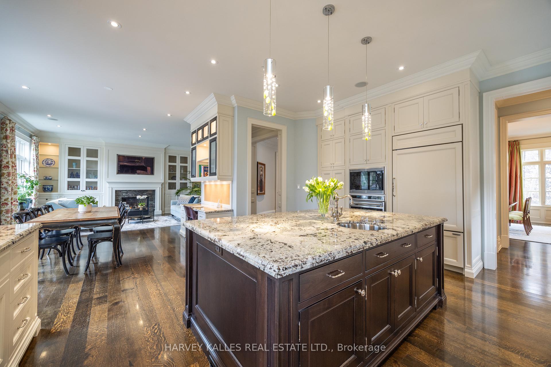 Photo 12 of 50 Lawrence Crescent, Toronto, Lawrence Park South — HOMEH
