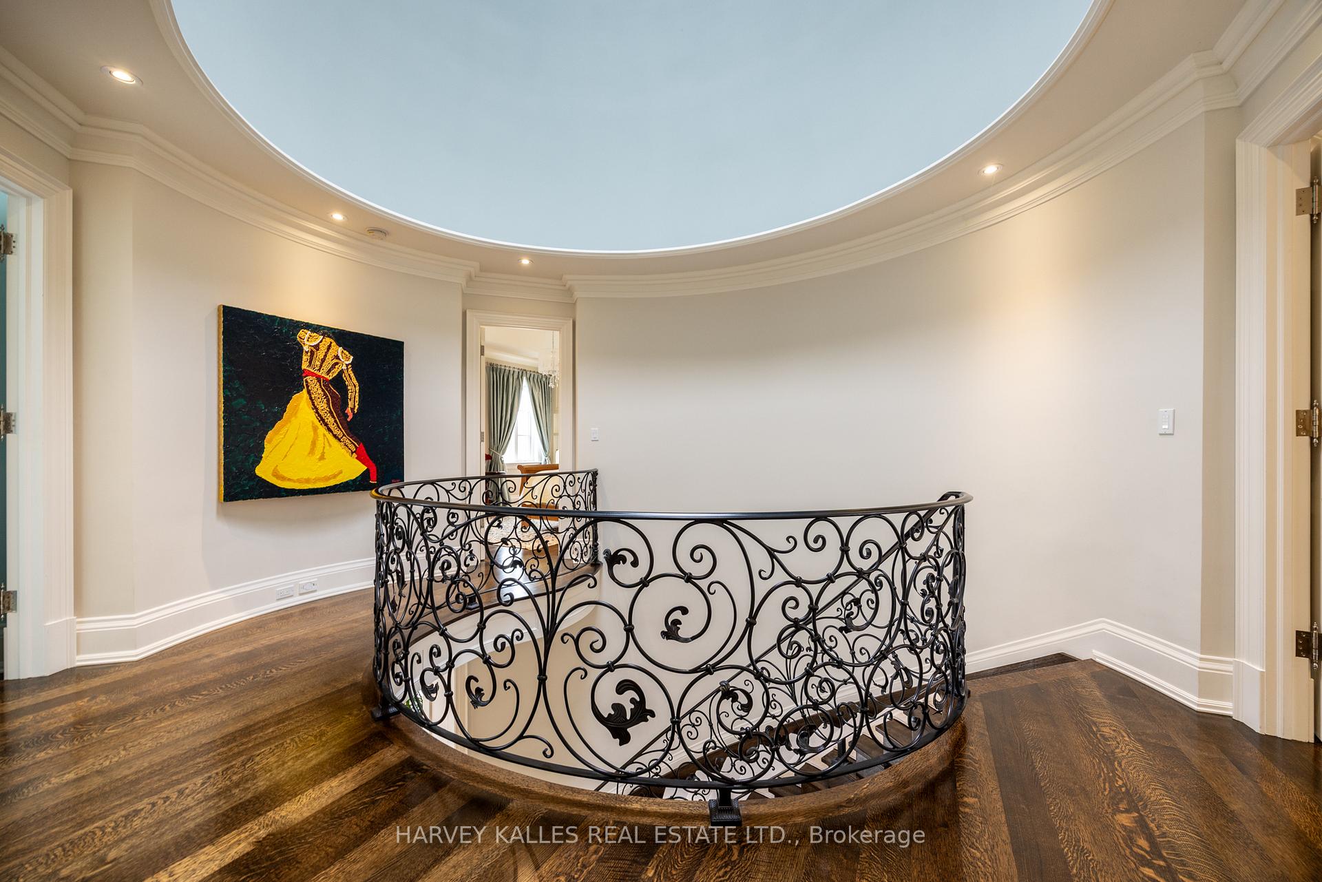 Photo 20 of 50 Lawrence Crescent, Toronto, Lawrence Park South — HOMEH
