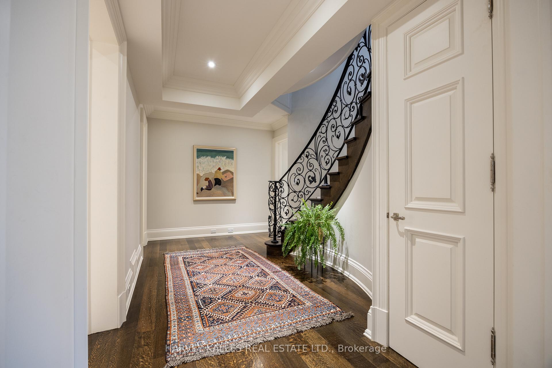 Photo 34 of 50 Lawrence Crescent, Toronto, Lawrence Park South — HOMEH