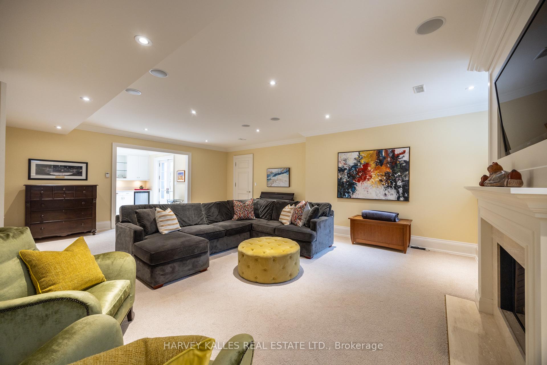 Photo 37 of 50 Lawrence Crescent, Toronto, Lawrence Park South — HOMEH