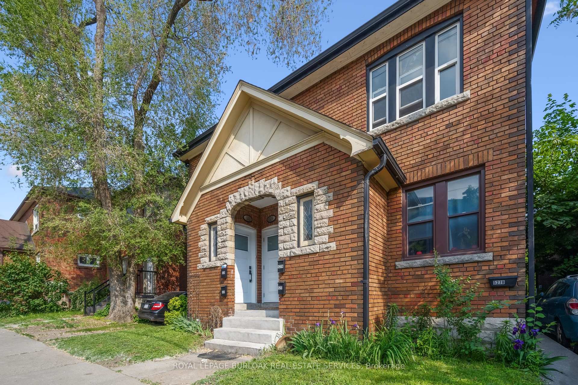 Photo 3 of 527 Kingston Road, Toronto, The Beaches — HOMEH