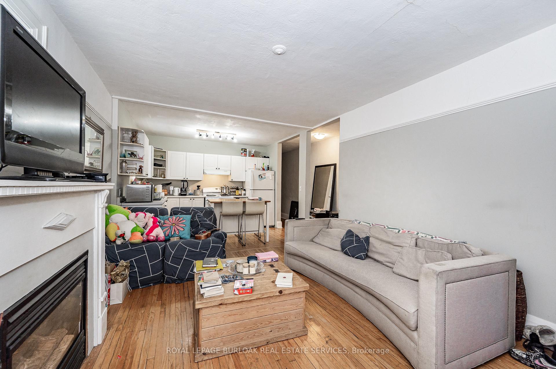 Photo 8 of 527 Kingston Road, Toronto, The Beaches — HOMEH