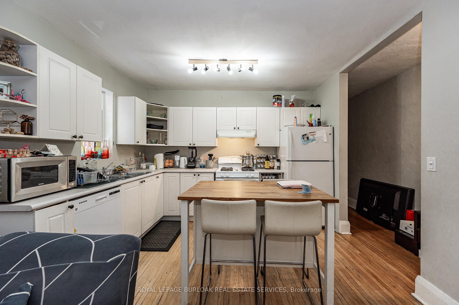 Photo 9 of 527 Kingston Road, Toronto, The Beaches — HOMEH