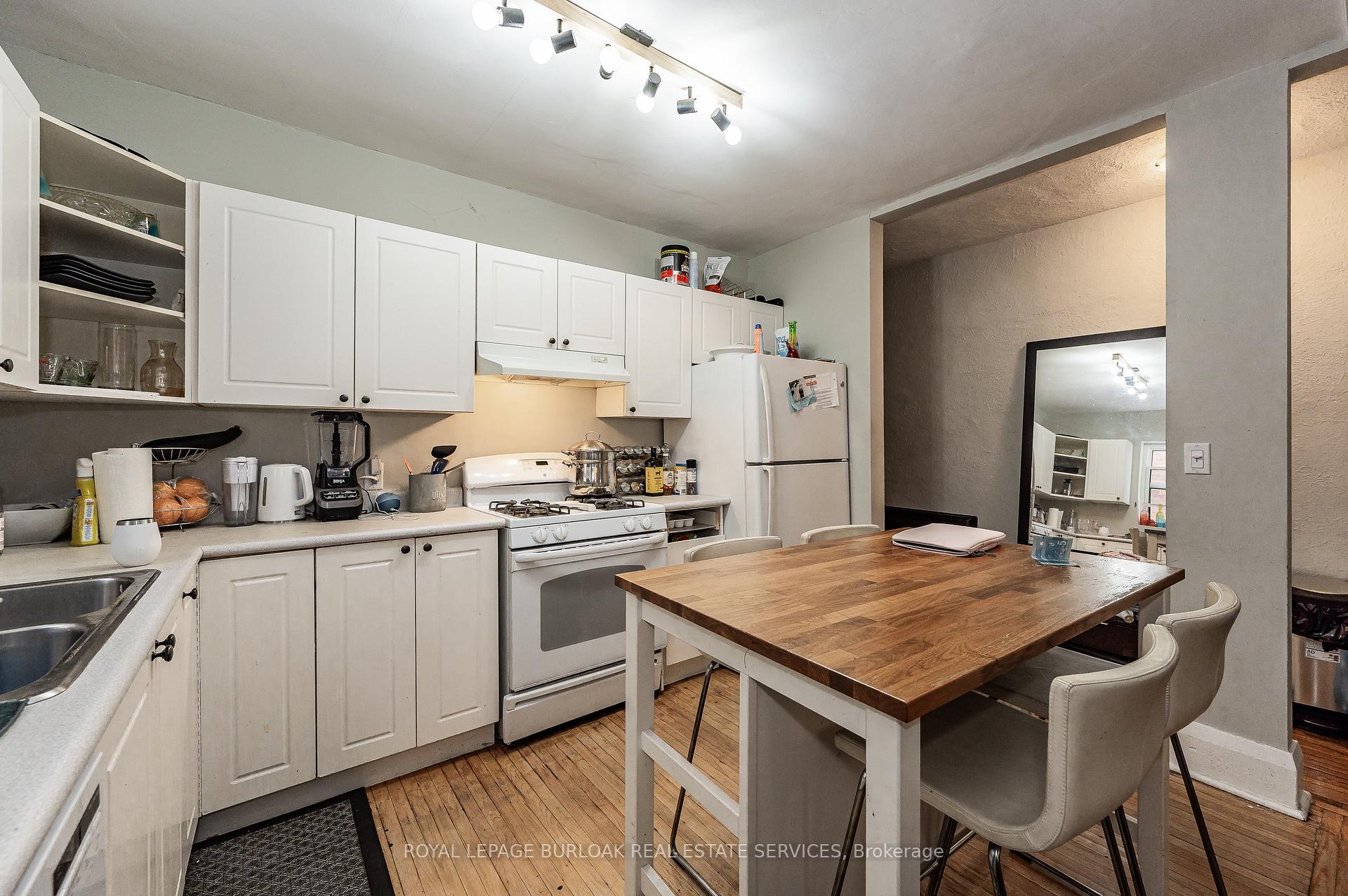 Photo 11 of 527 Kingston Road, Toronto, The Beaches — HOMEH