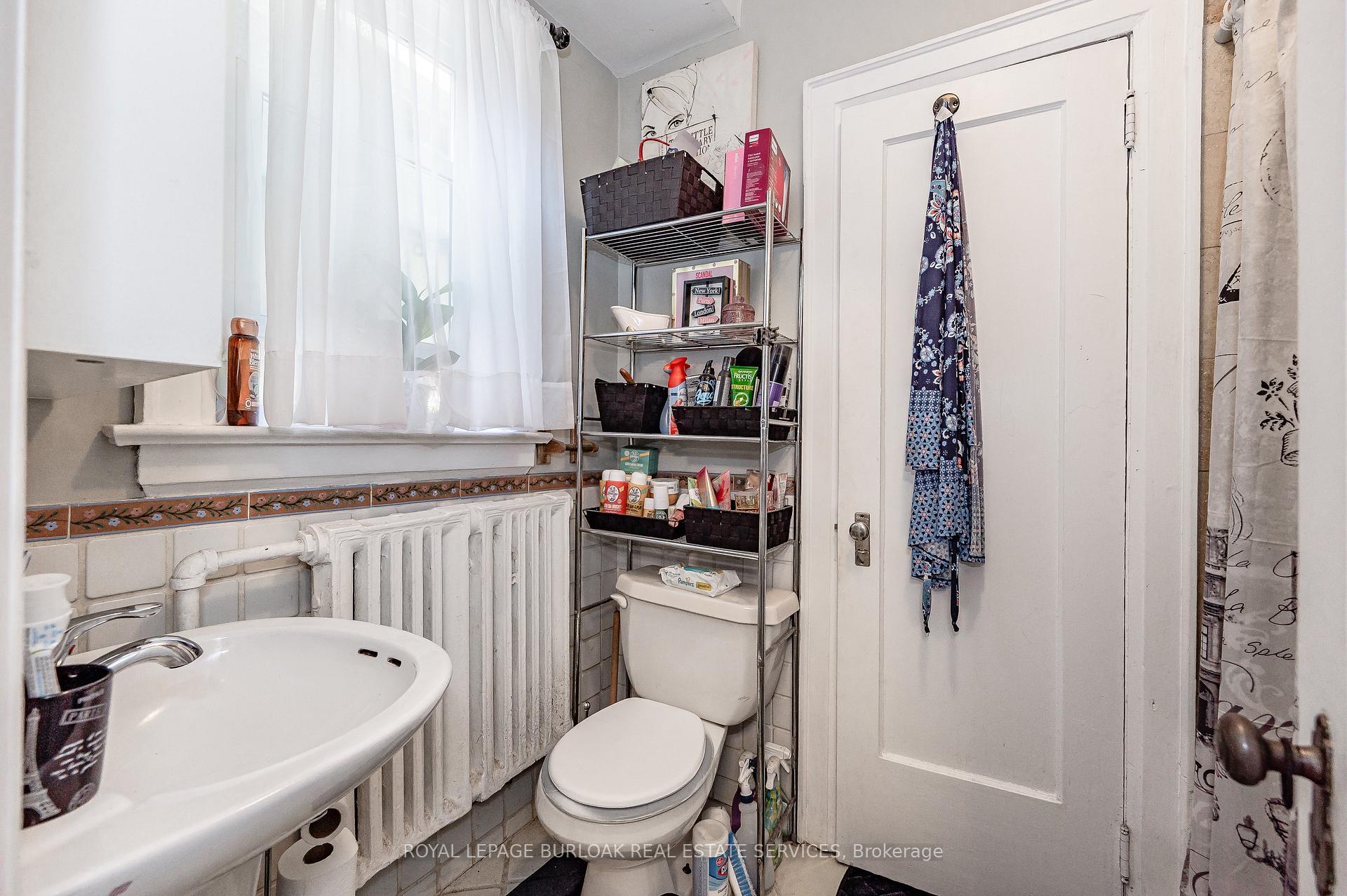 Photo 34 of 527 Kingston Road, Toronto, The Beaches — HOMEH