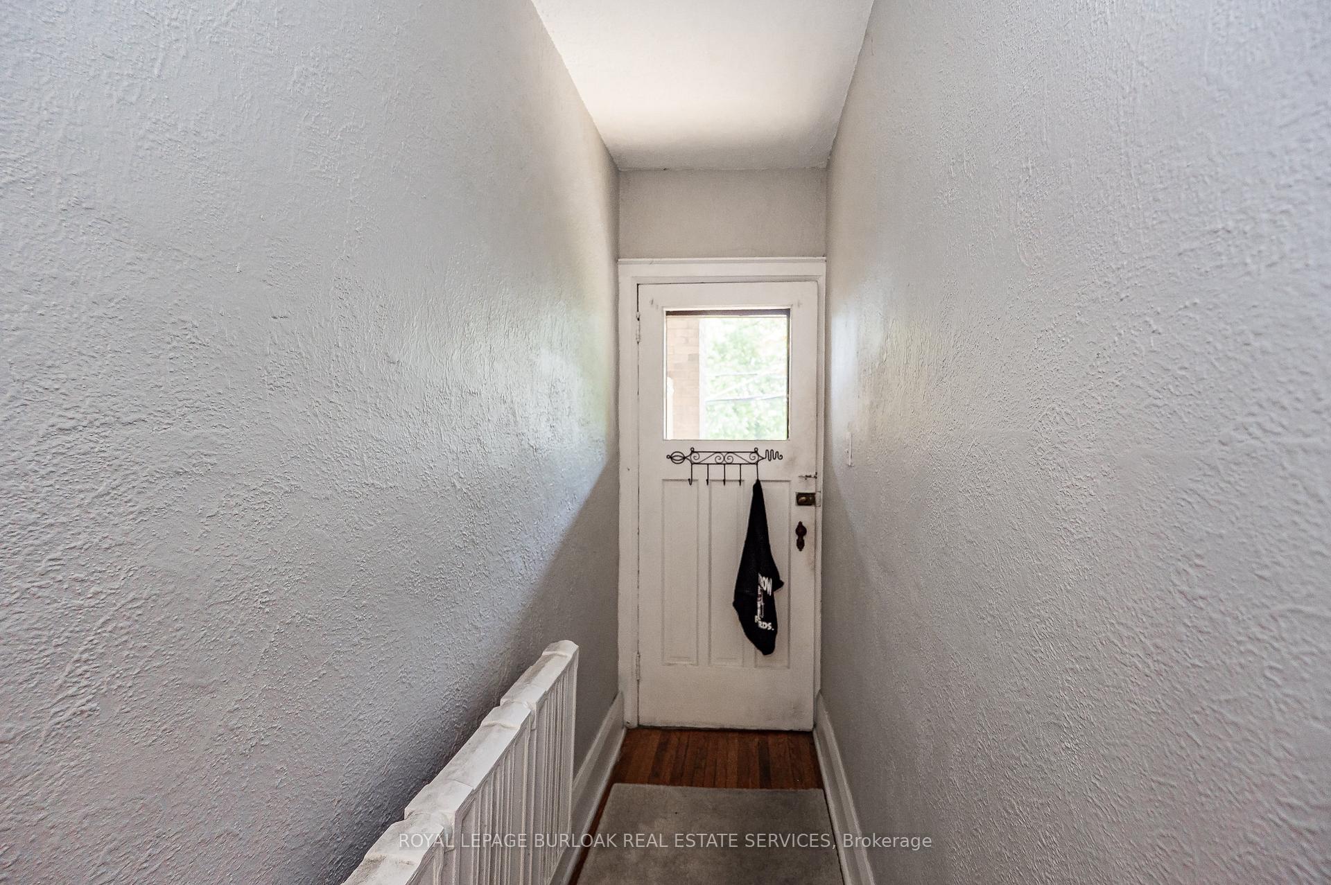 Photo 36 of 527 Kingston Road, Toronto, The Beaches — HOMEH